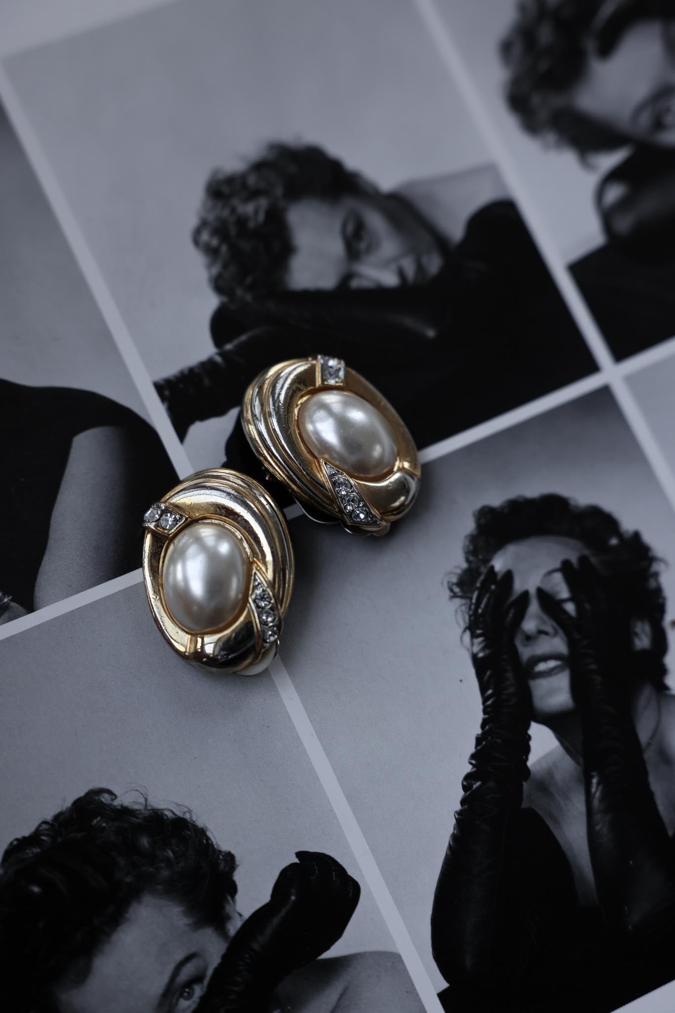 Golden Luxe Pearl Earrings|Vintage Baazaar 