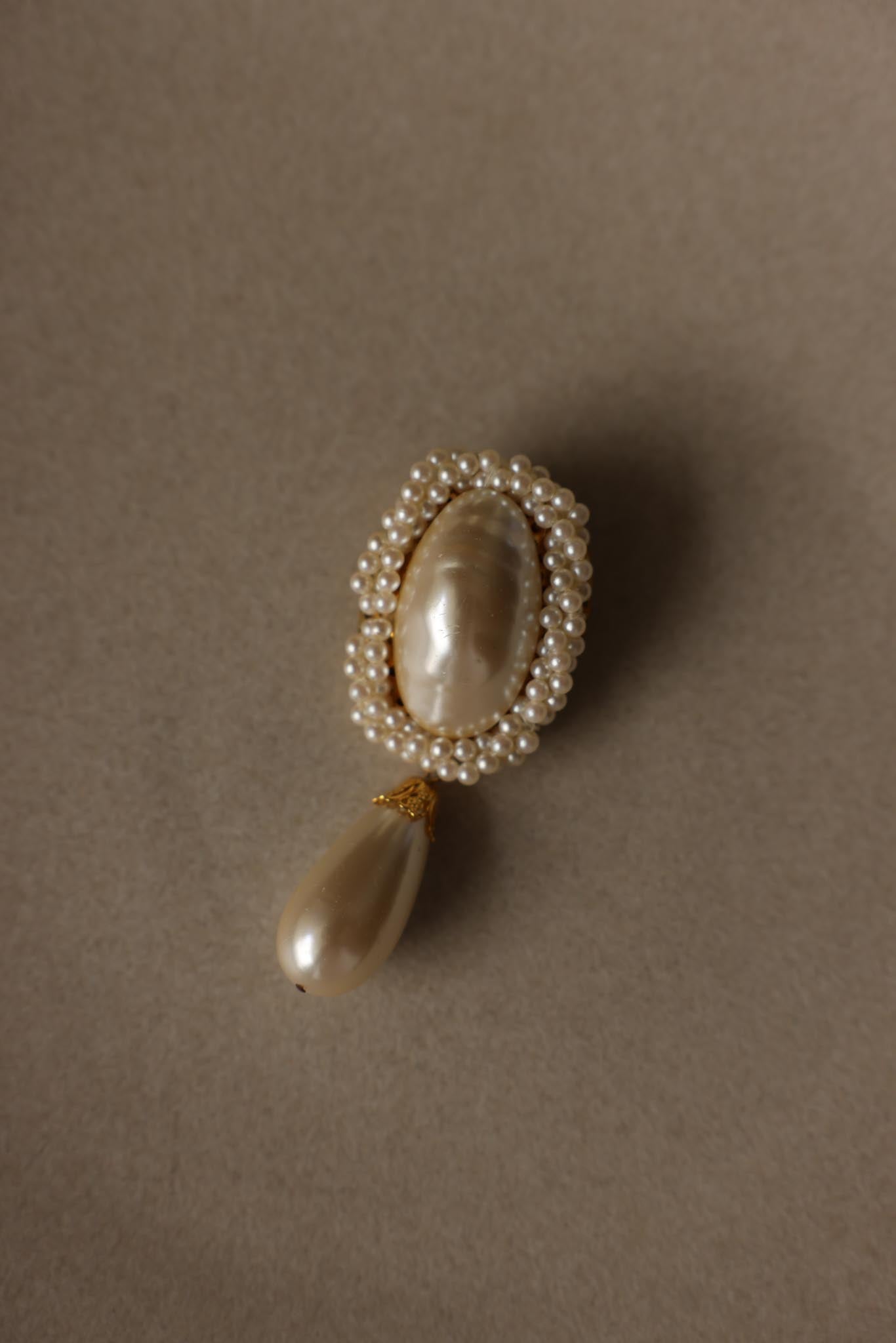 Faux Pearl Dangle Brooch