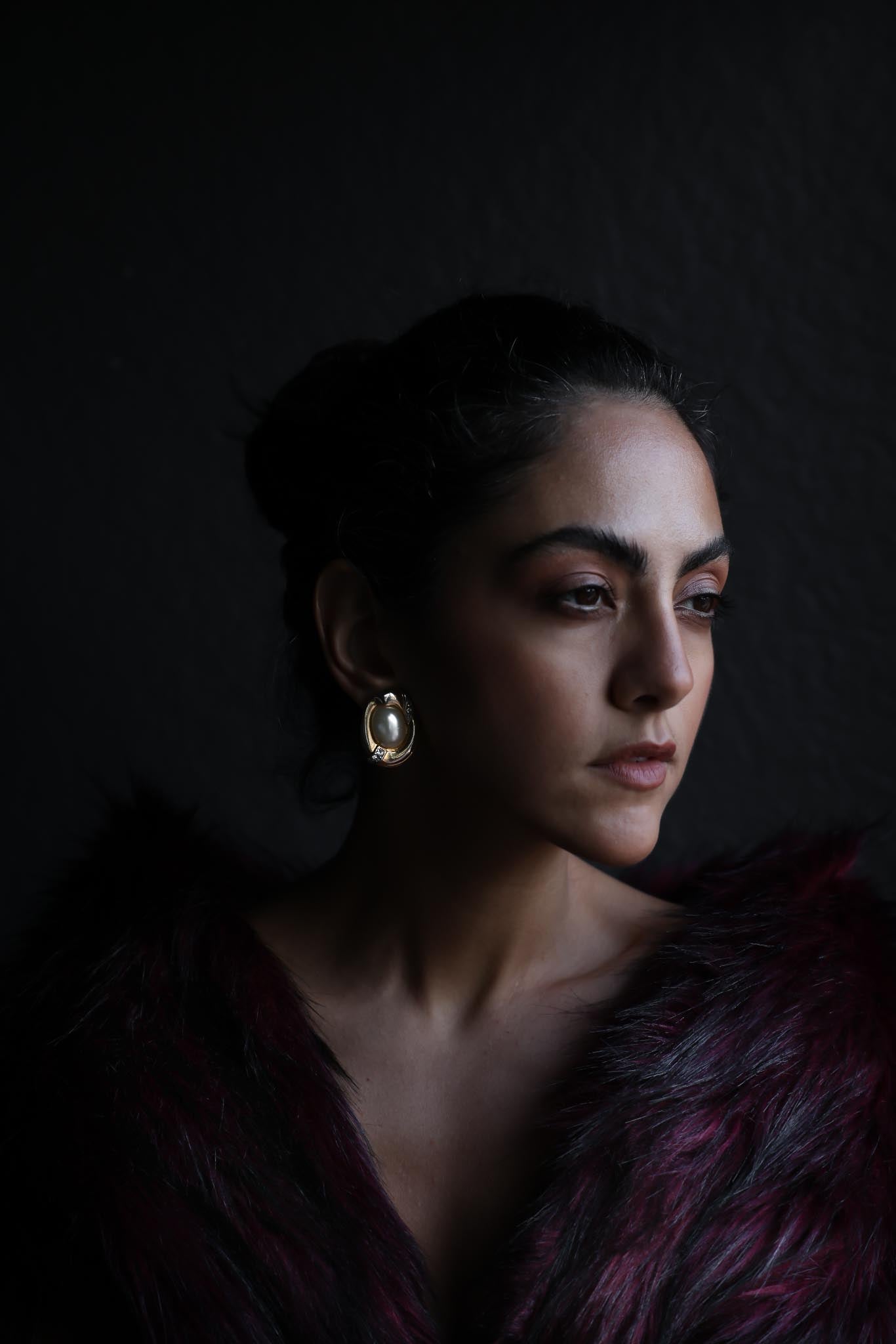 Golden Luxe Pearl Earrings|Vintage Baazaar 