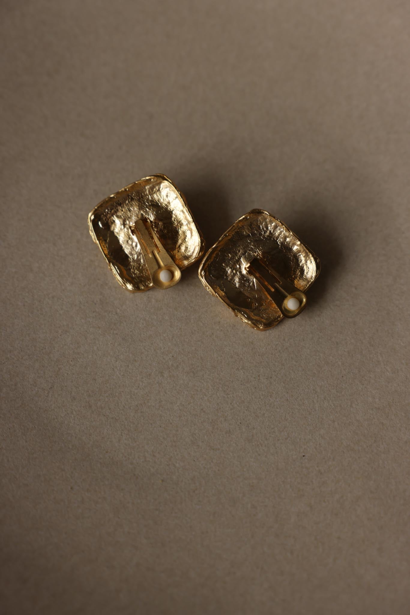 Square Gold Tone Black Cabochon Clip-On Earrings