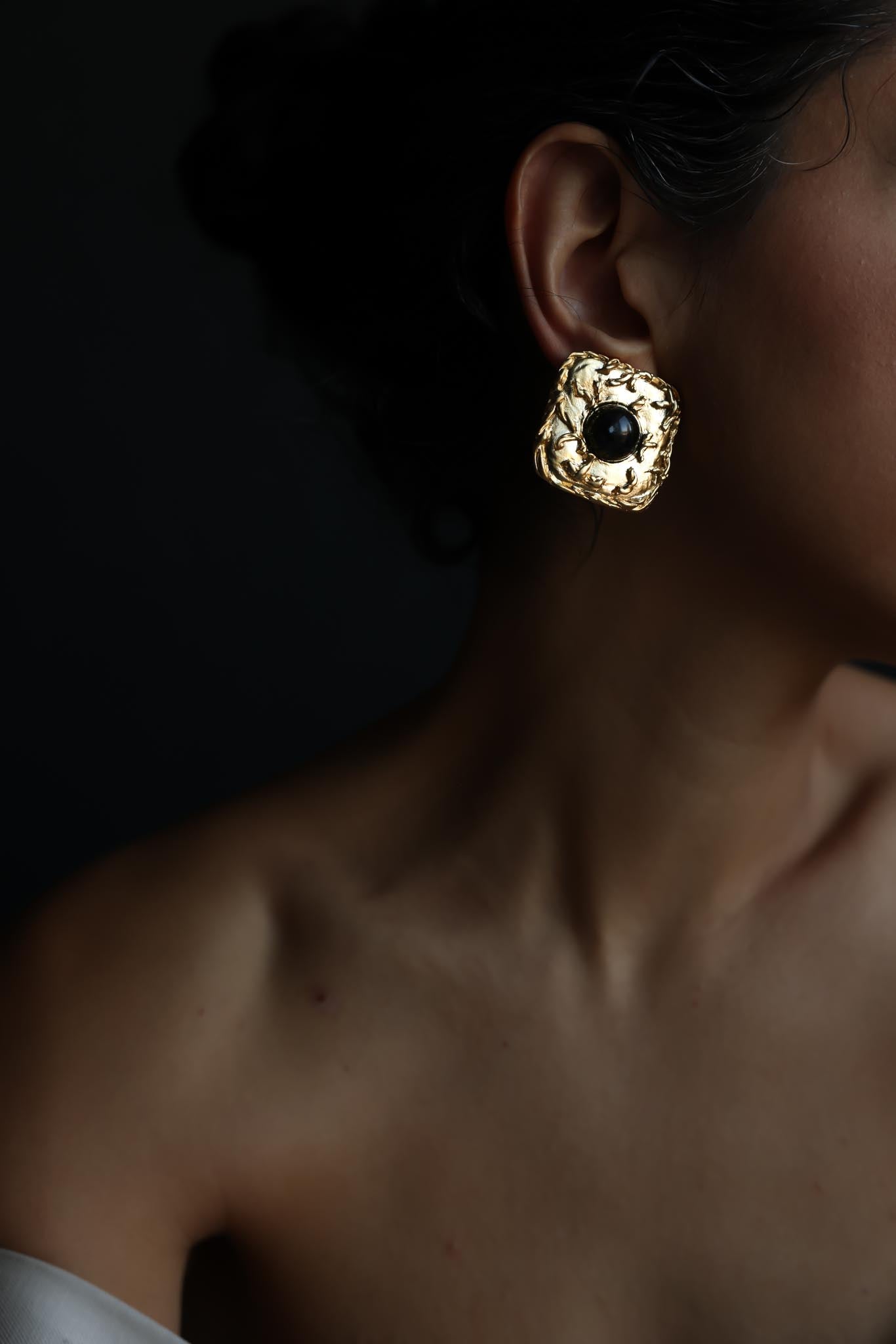 Square Gold Tone Black Cabochon Clip-On Earrings