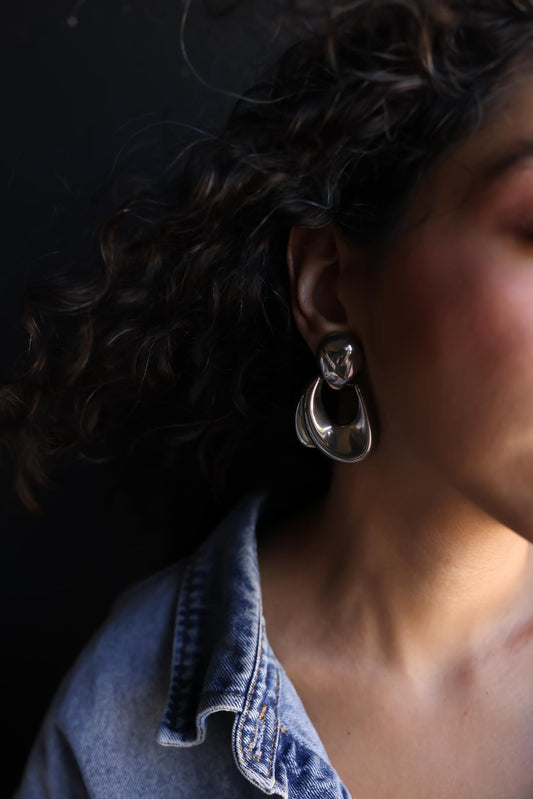 Sculpted Silver Clip-On Earrings|Vintage Baazaar 