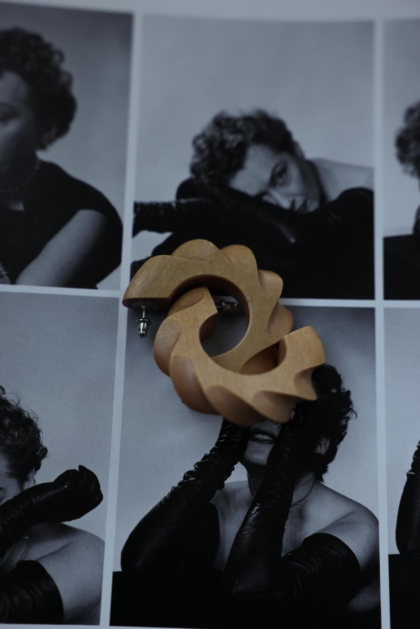 Carved Natural Elegance Earrings|Vintage Baazaar 