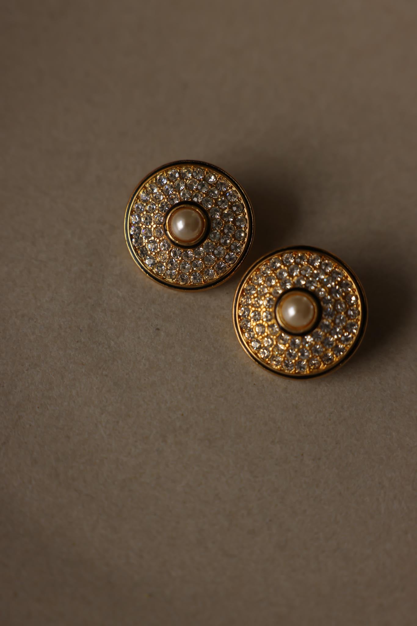 Round Chunky Rhinestone Faux Pearl Clip-On Earrings