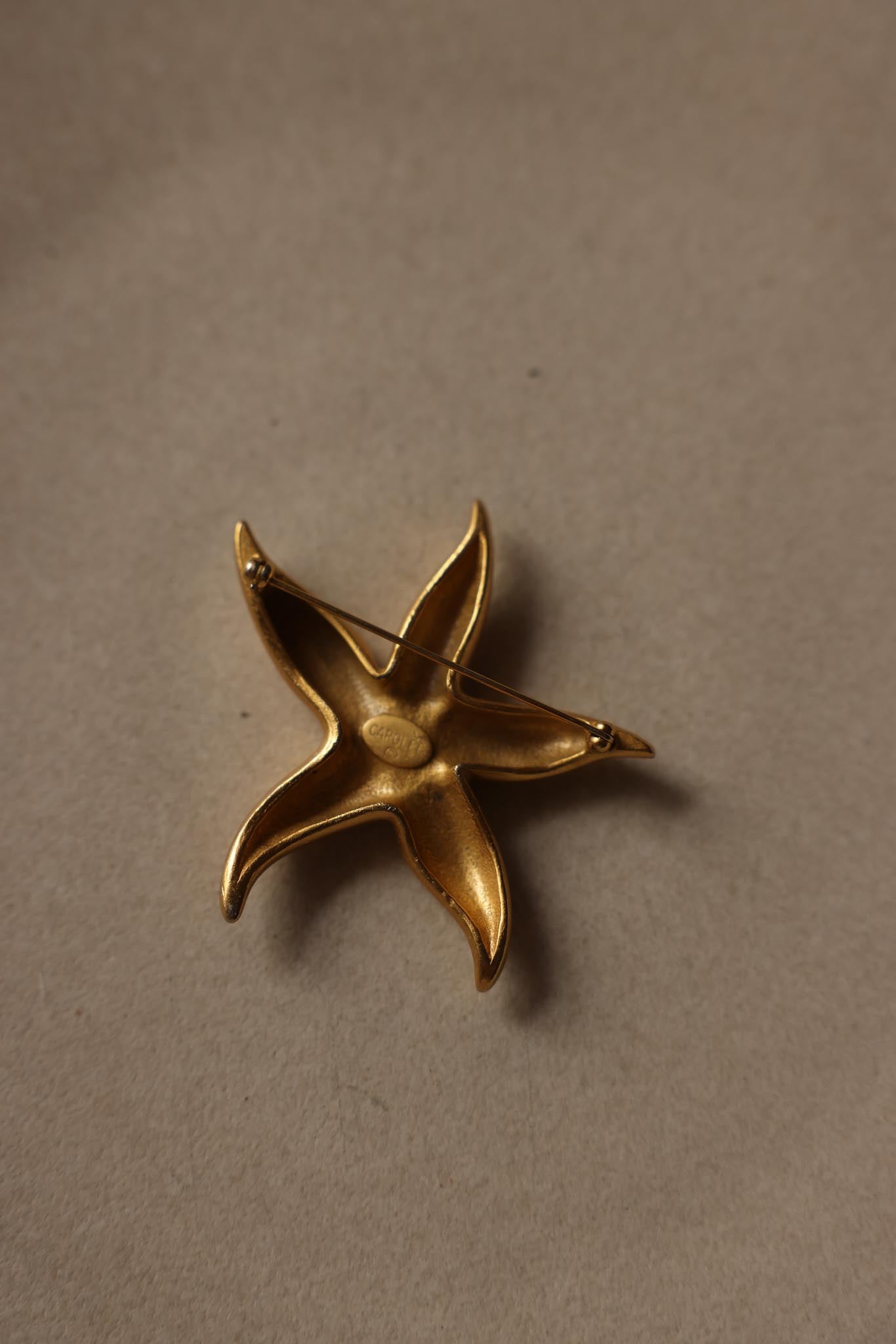 Carolee Matte Gold Starfish Brooch|Vintage Baazaar 