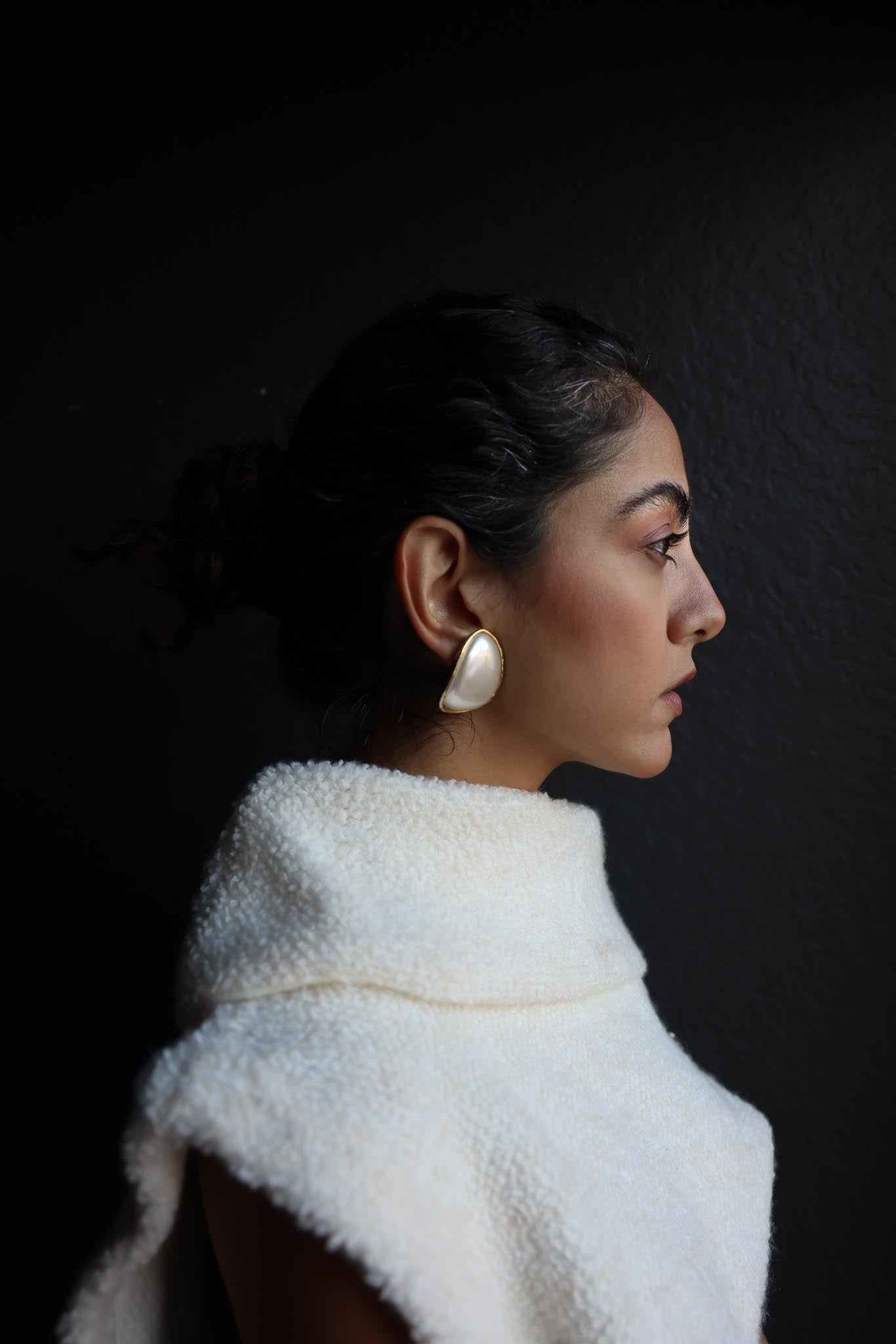 Golden Pearl Teardrop Earrings|Vintage Baazaar 