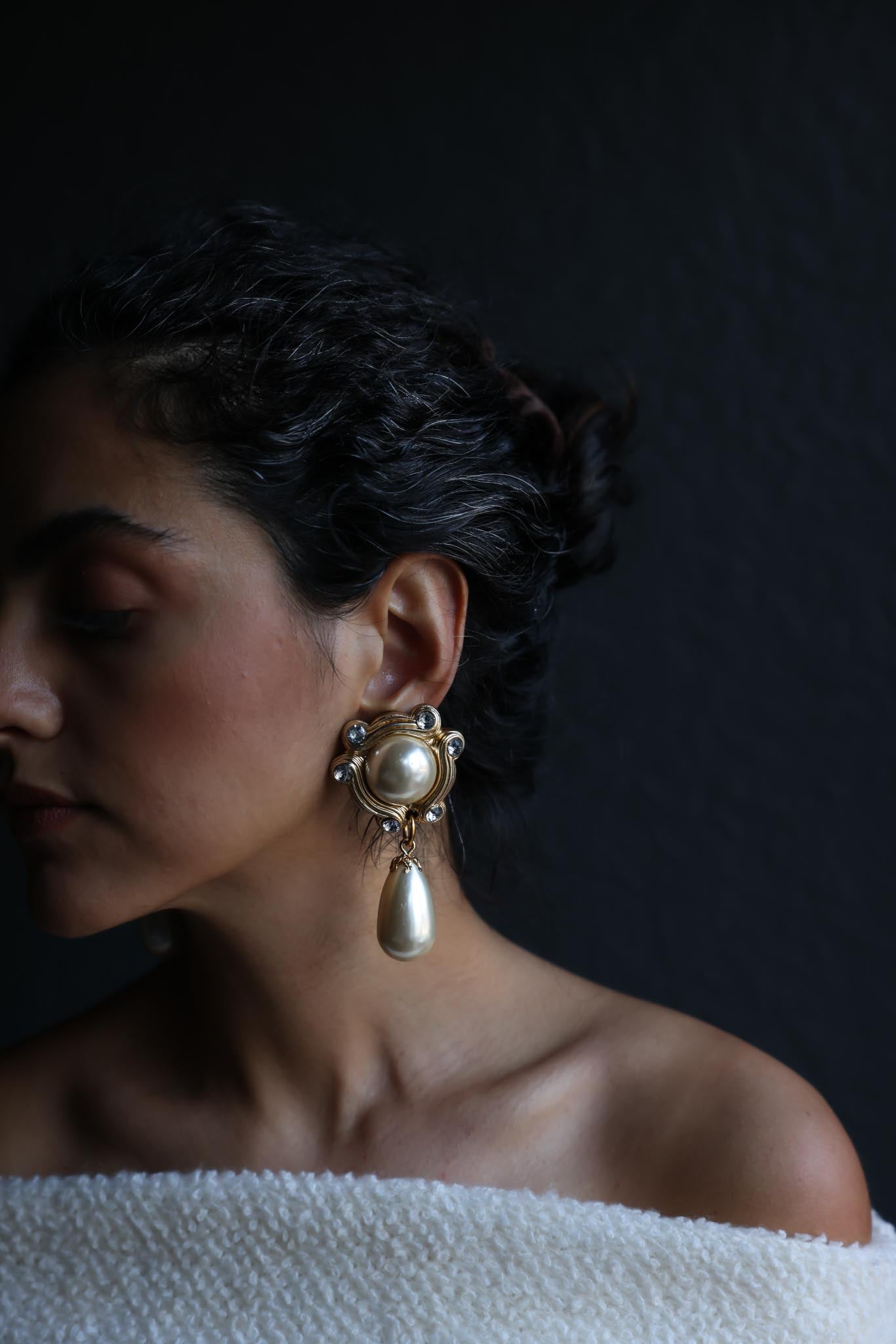 Golden Opulence Teardrop Earrings|Vintage Baazaar 