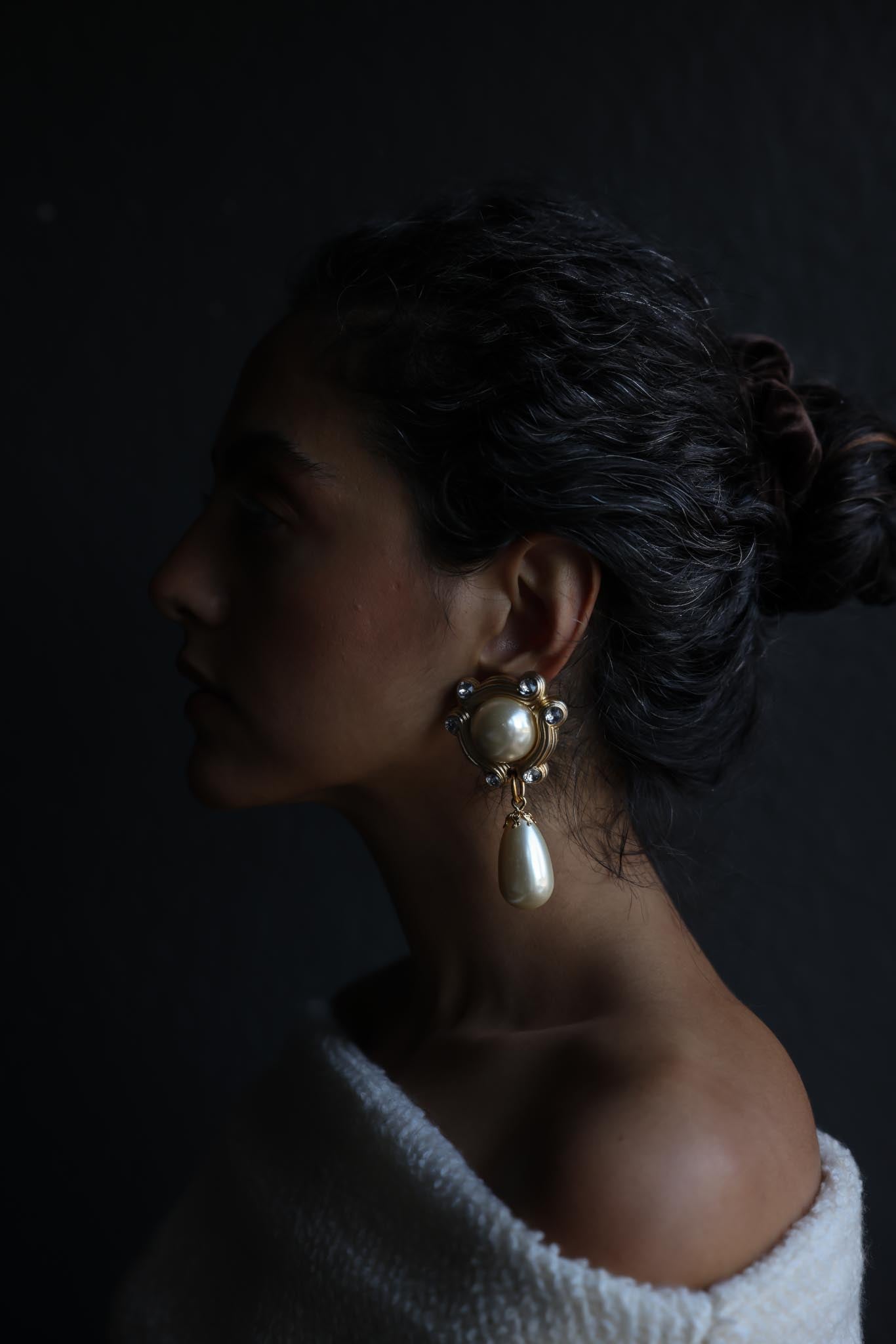 Golden Opulence Teardrop Earrings|Vintage Baazaar 