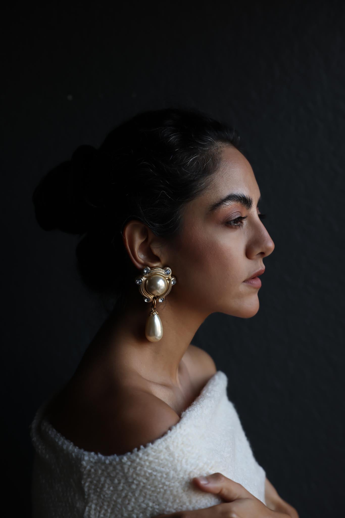 Golden Opulence Teardrop Earrings|Vintage Baazaar 