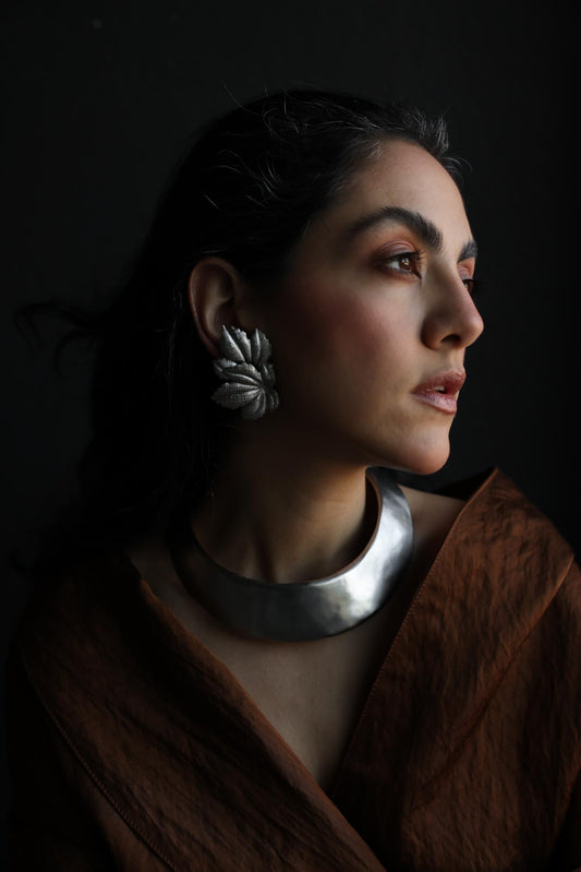 Textured Silver-Tone Leaf Clip-On Earrings|Vintage Baazaar 