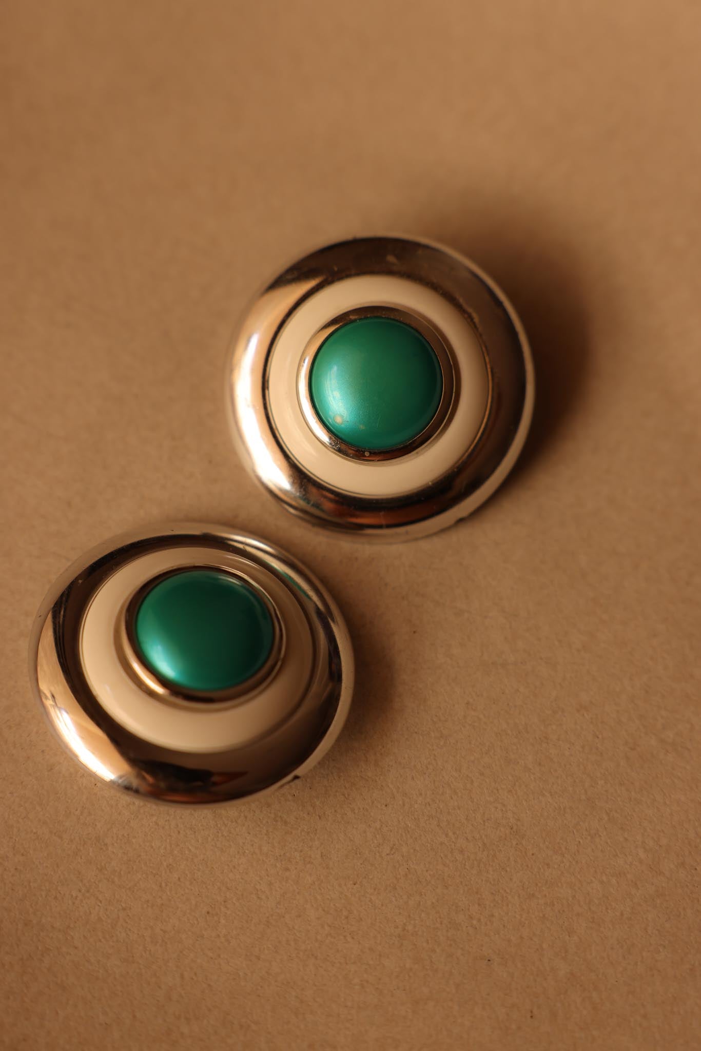 Blue Center Circle Clip-On Earrings|Vintage Baazaar 