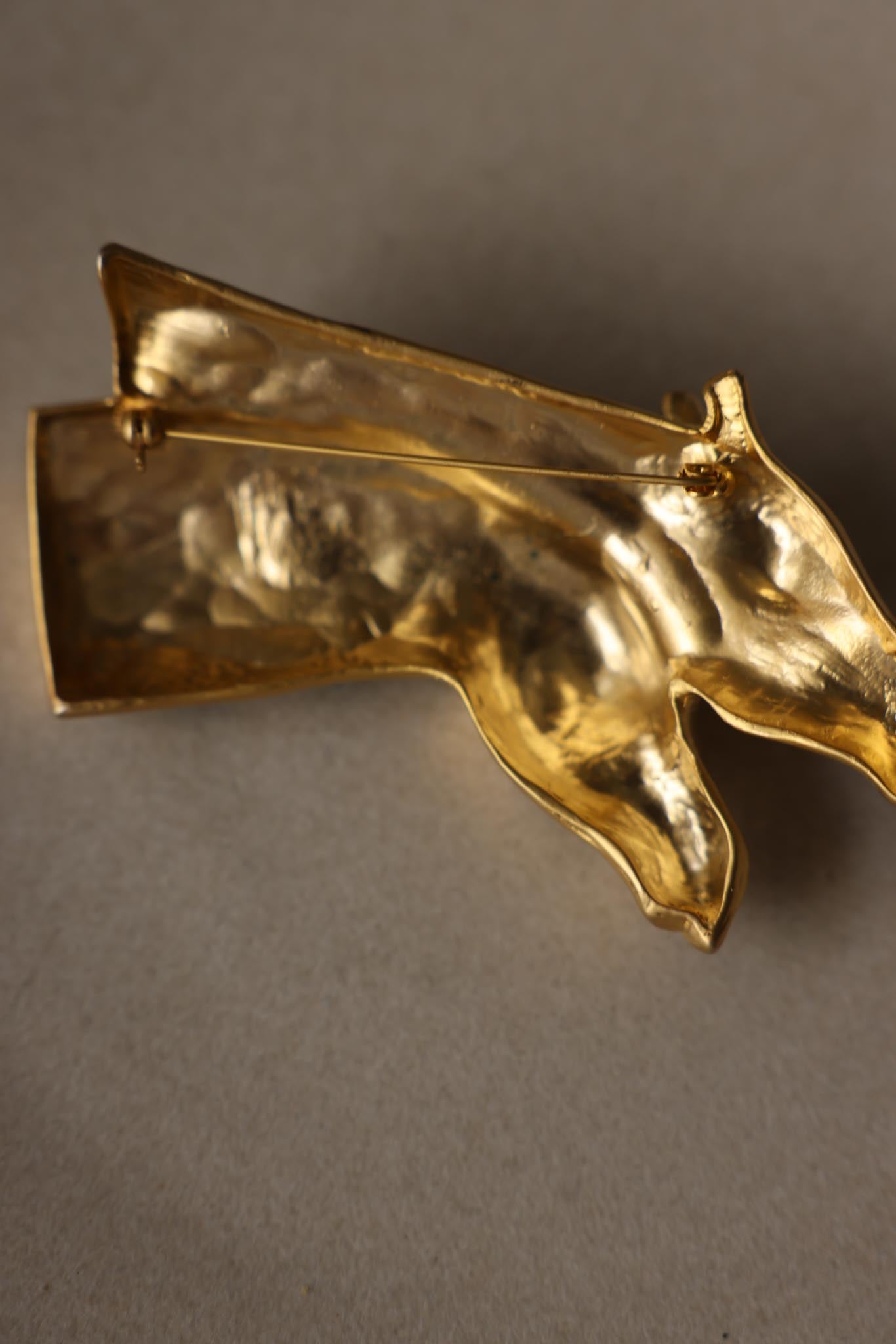 Oversized Matte Gold Black Enamel Giraffe Statement Brooch|Vintage Baazaar 