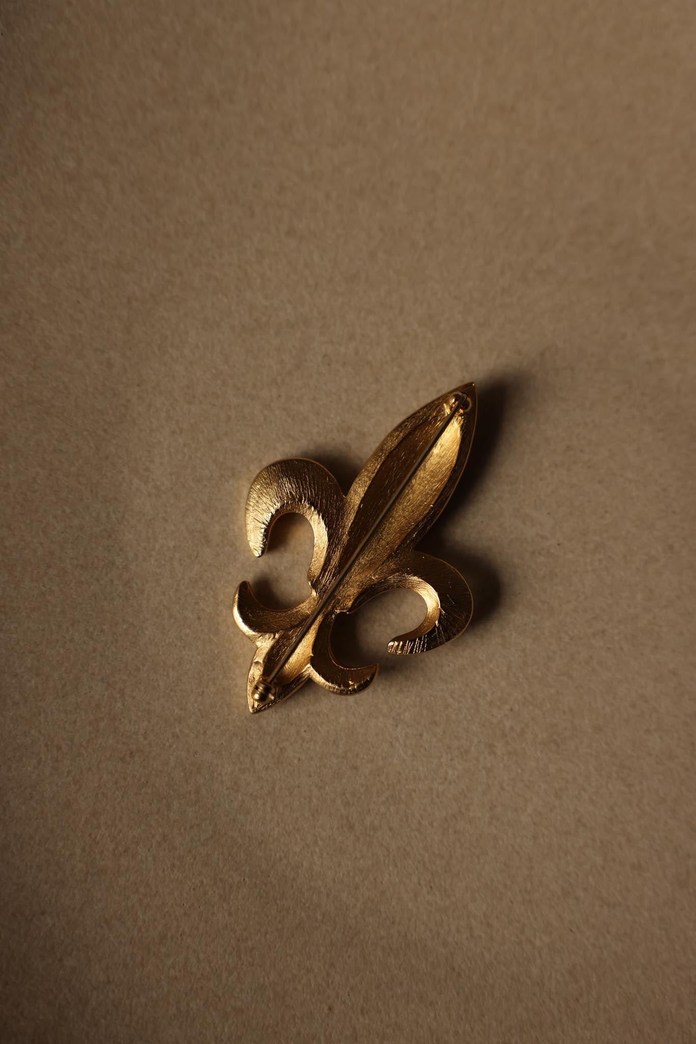 Gold-Plated Fleur-de-Lis Brooch|Vintage Baazaar 