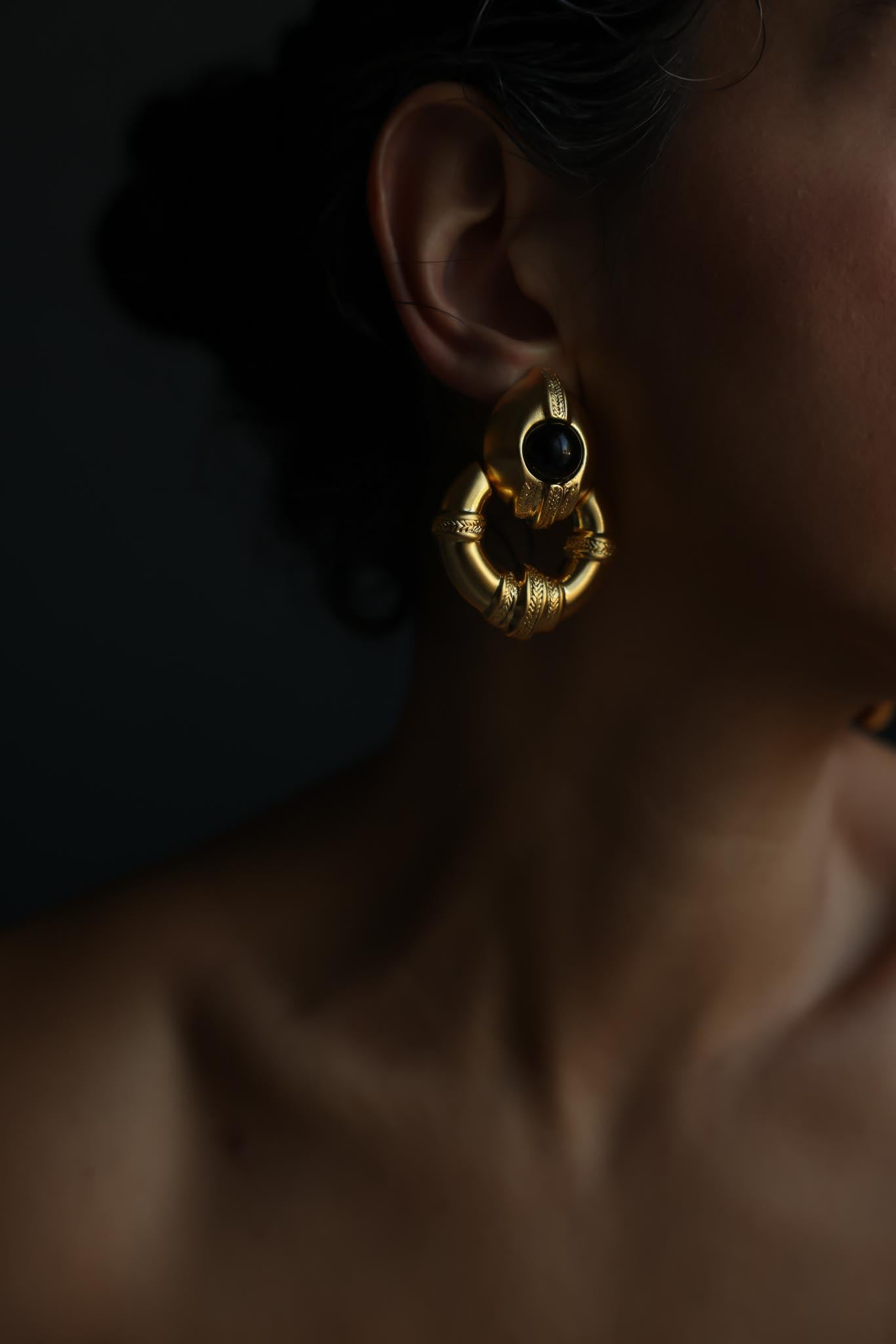 Chunky Matte Gold Black Cabochon Door Knocker Clip-On Earrings|Vintage Baazaar 