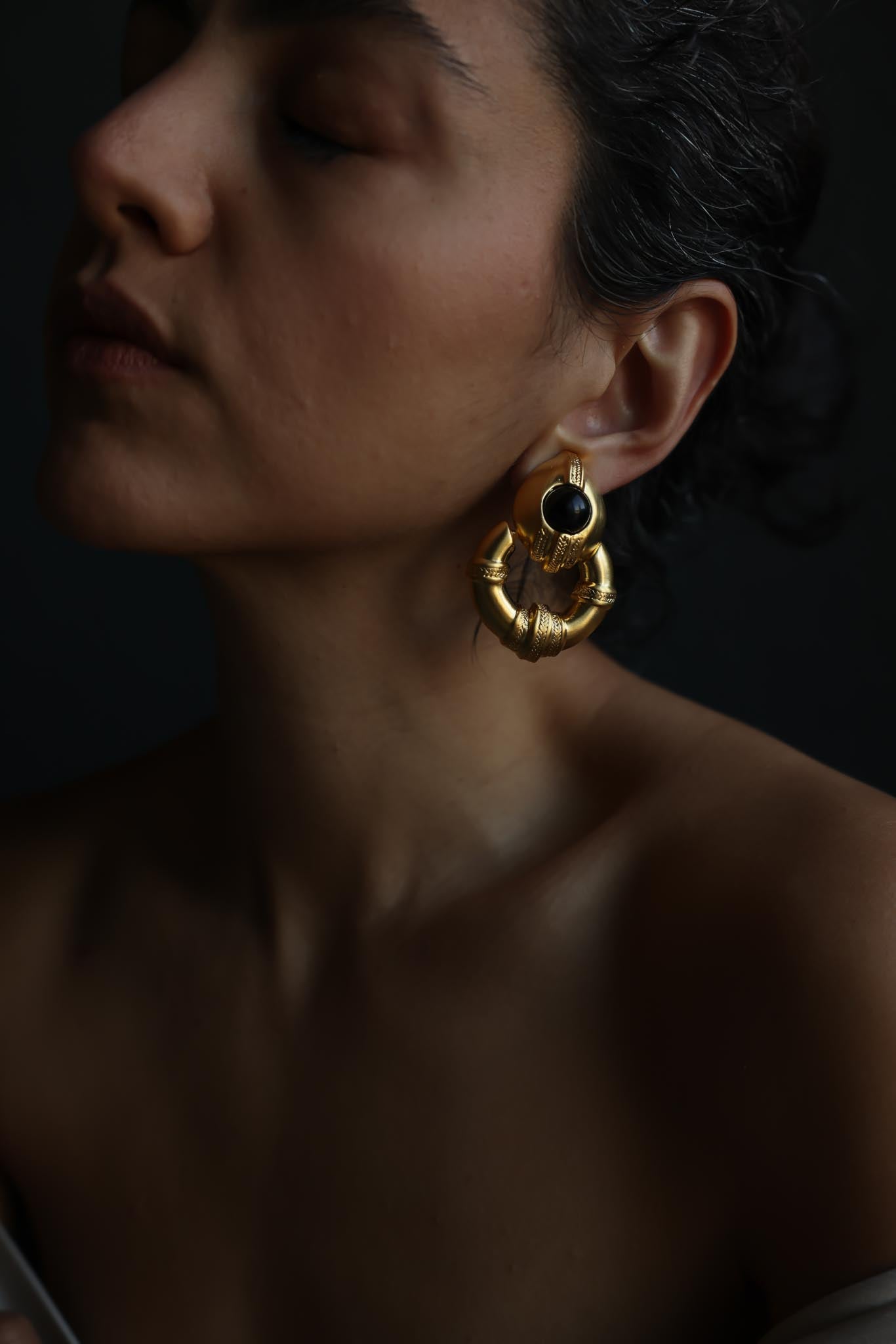 Chunky Matte Gold Black Cabochon Door Knocker Clip-On Earrings|Vintage Baazaar 