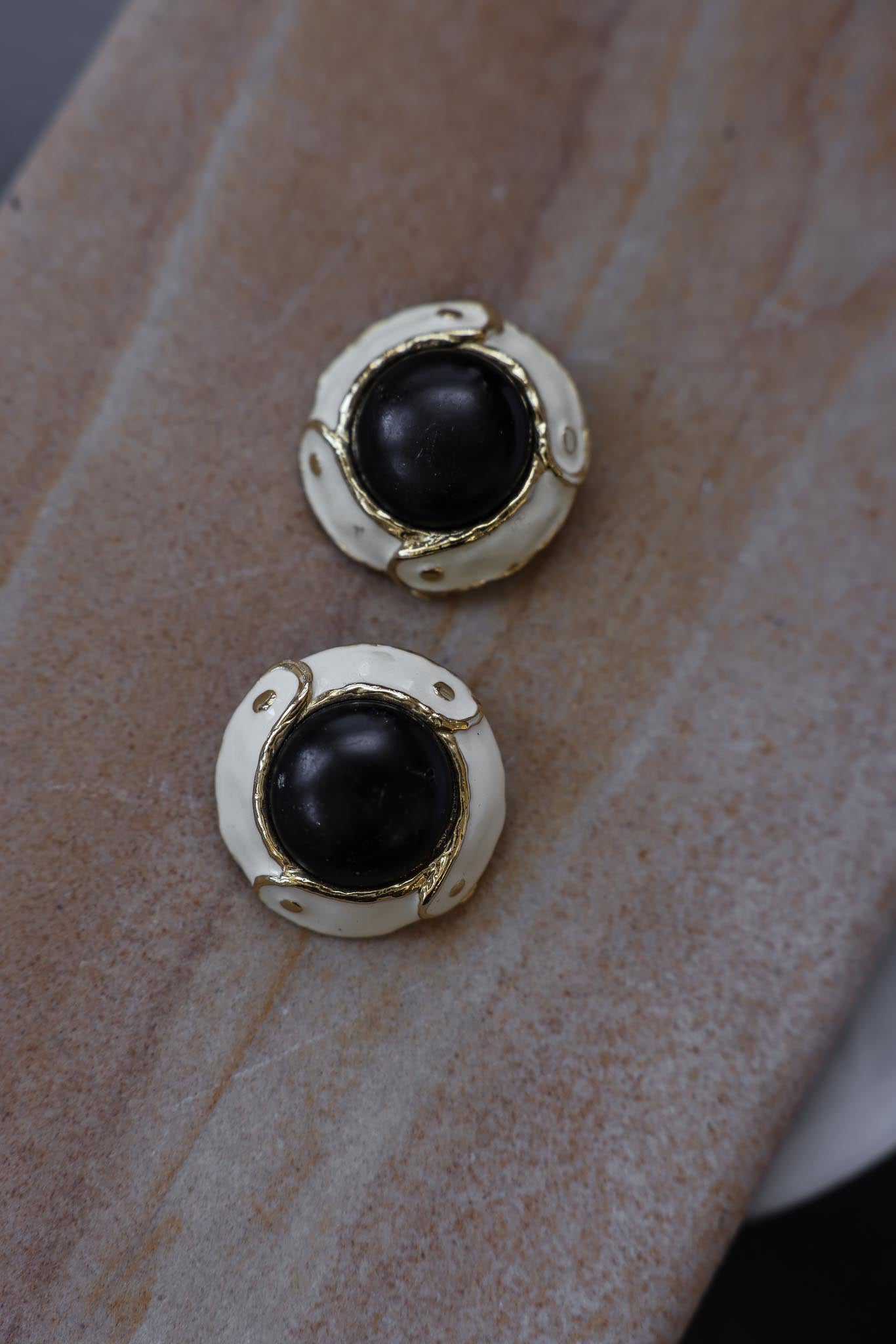 Ebony Ivory Orb Earrings|Vintage Baazaar 