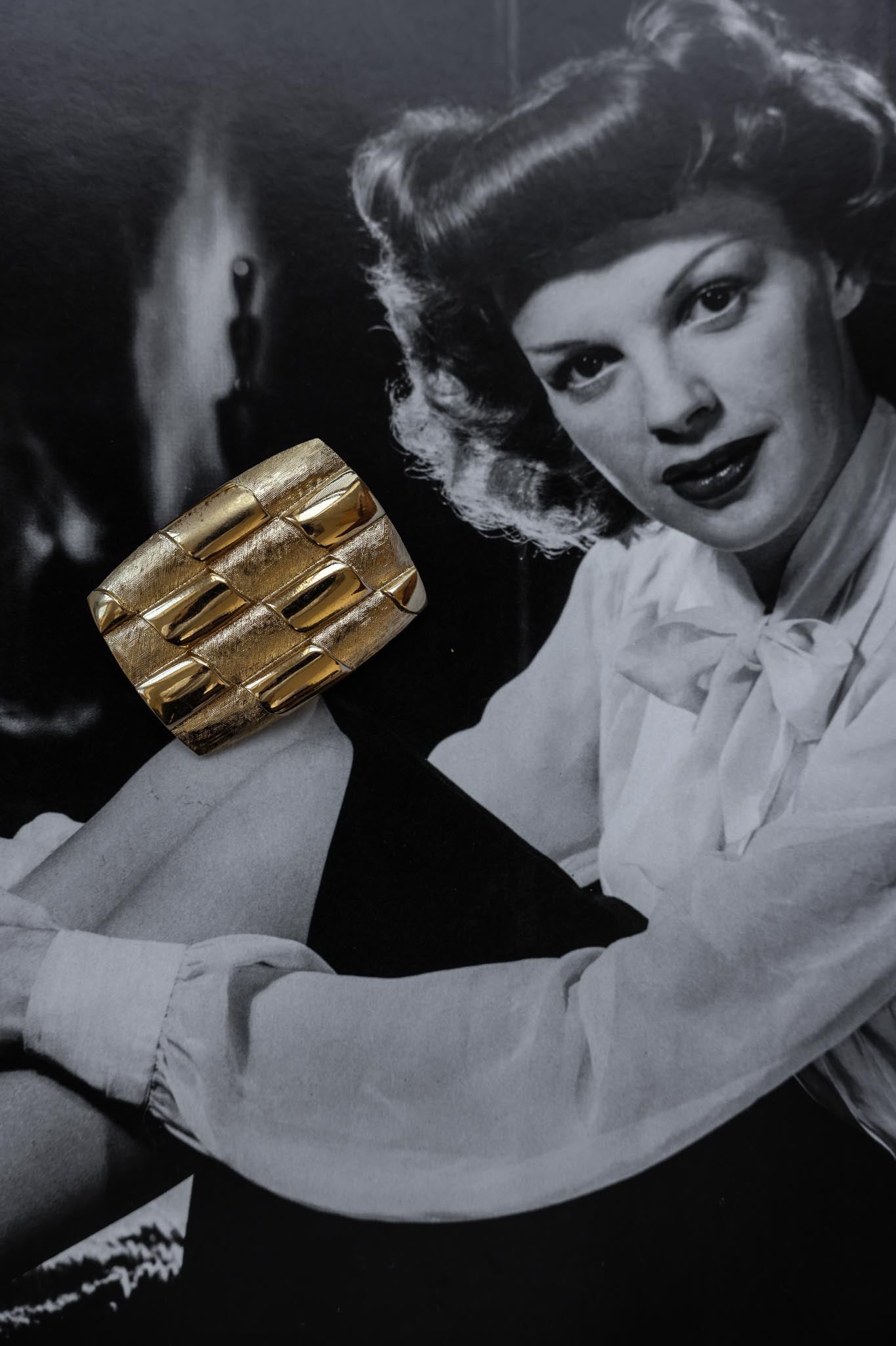 Vintage MONET Gold Tone Basket Weave Brooch|Vintage Baazaar 