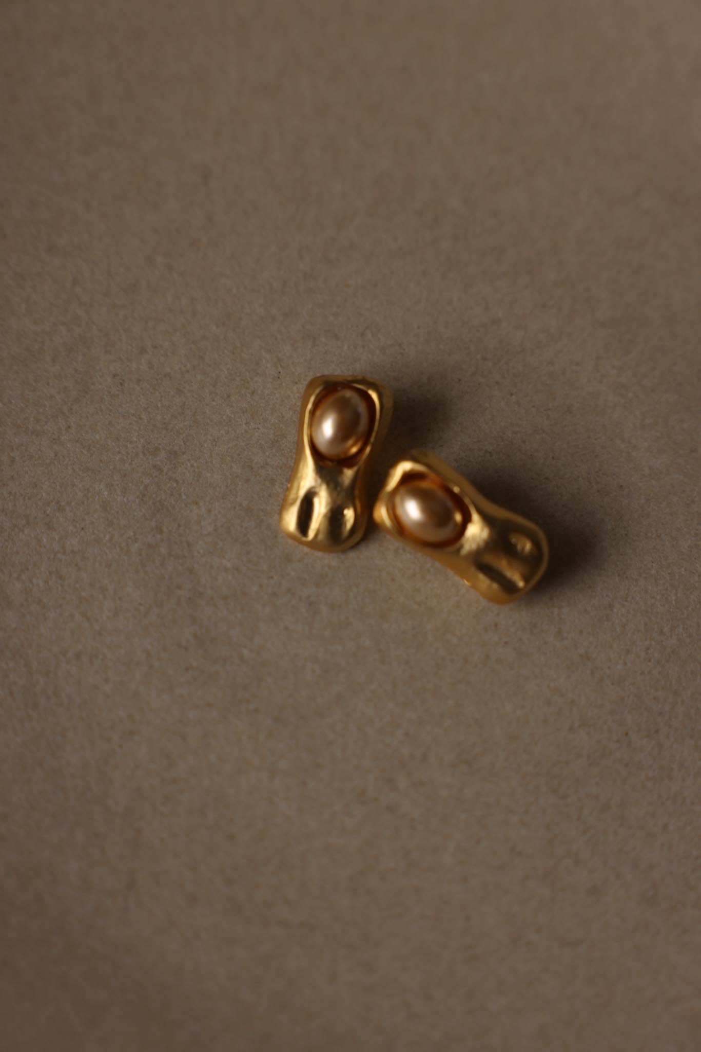 Matte Gold Abstract Champagne Faux Pearl Clip-On Earrings