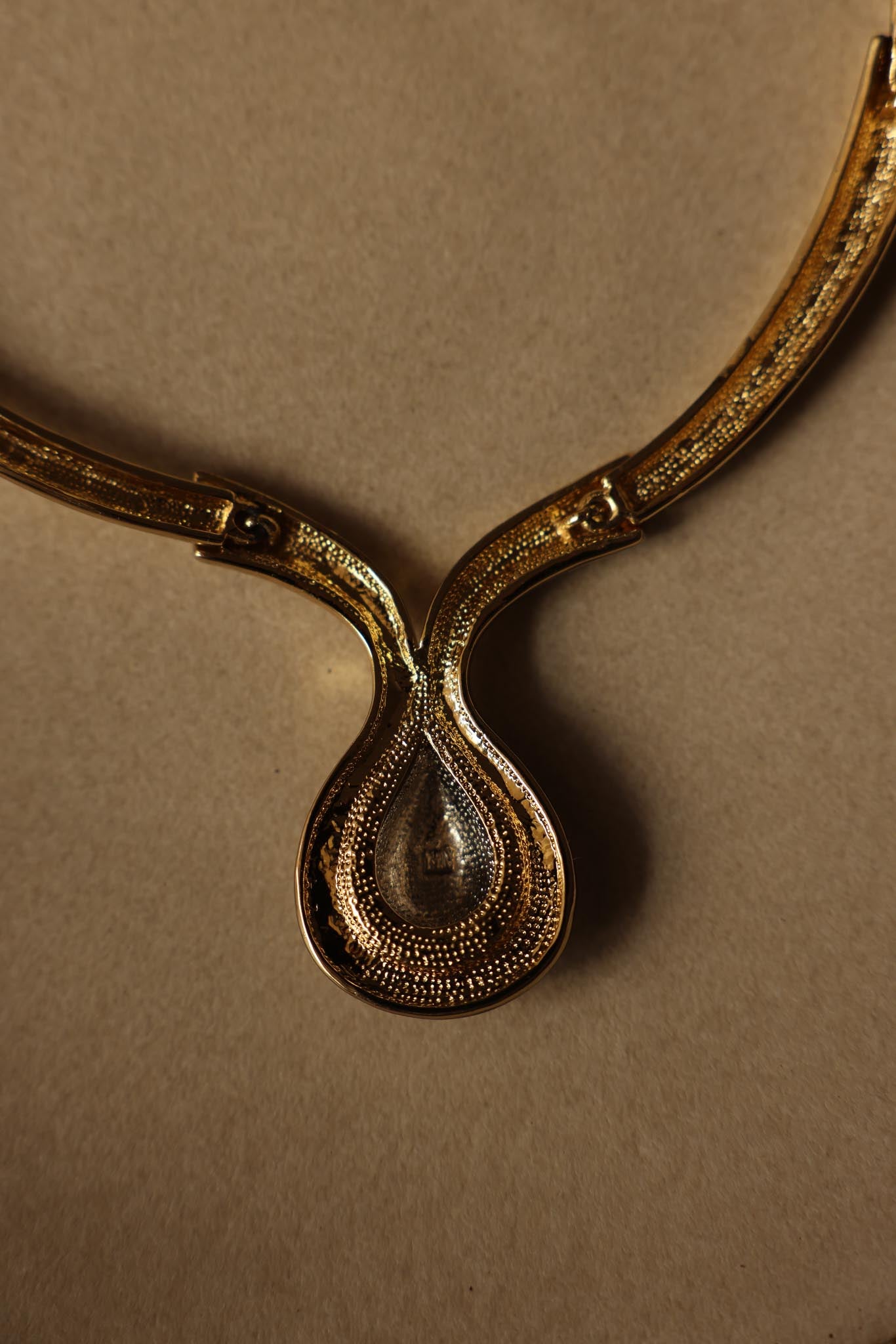 Gold-Tone Rhinestone Statement Necklace - 1980s|Vintage Baazaar 