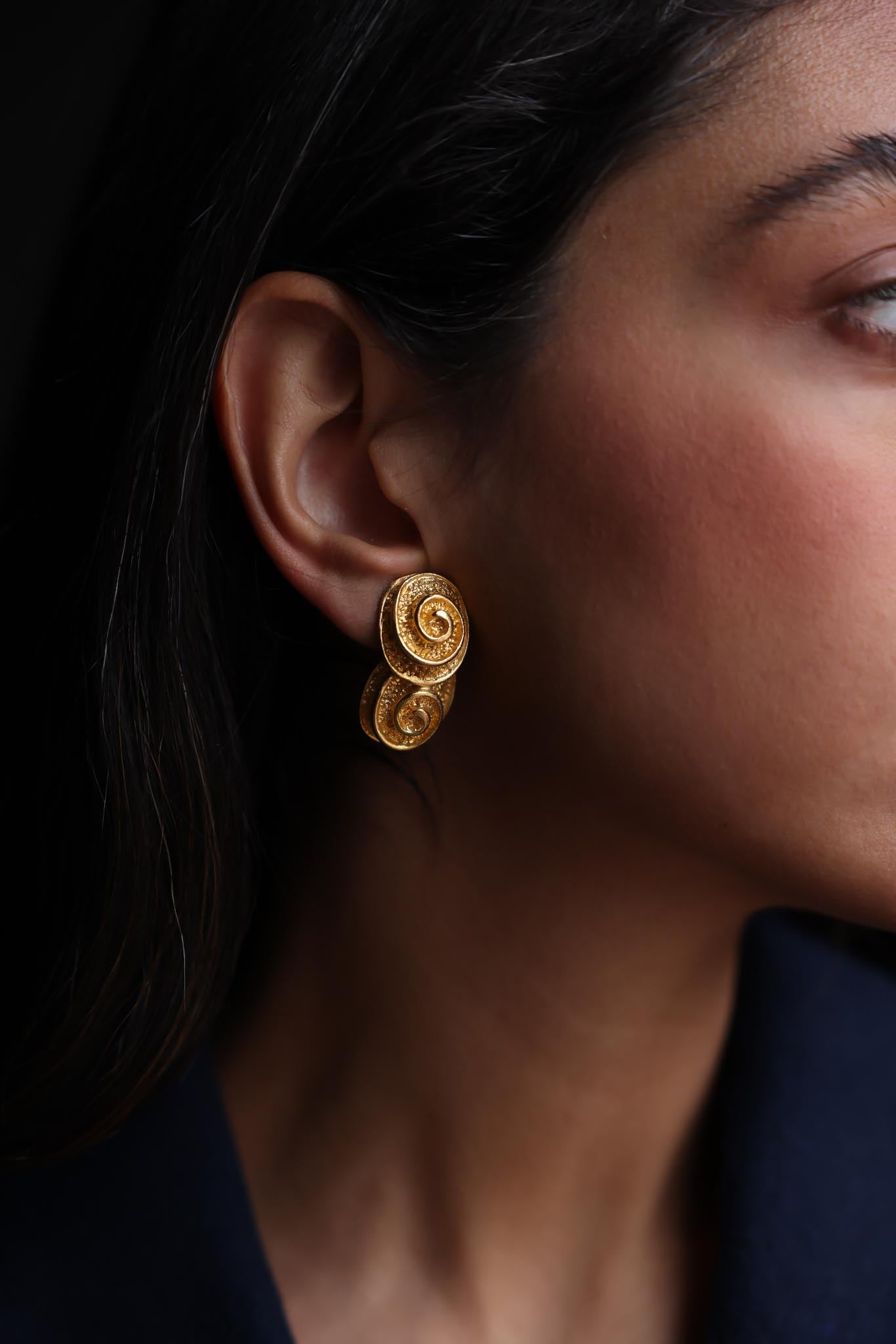 Golden Spiral Earrings|Vintage Baazaar 