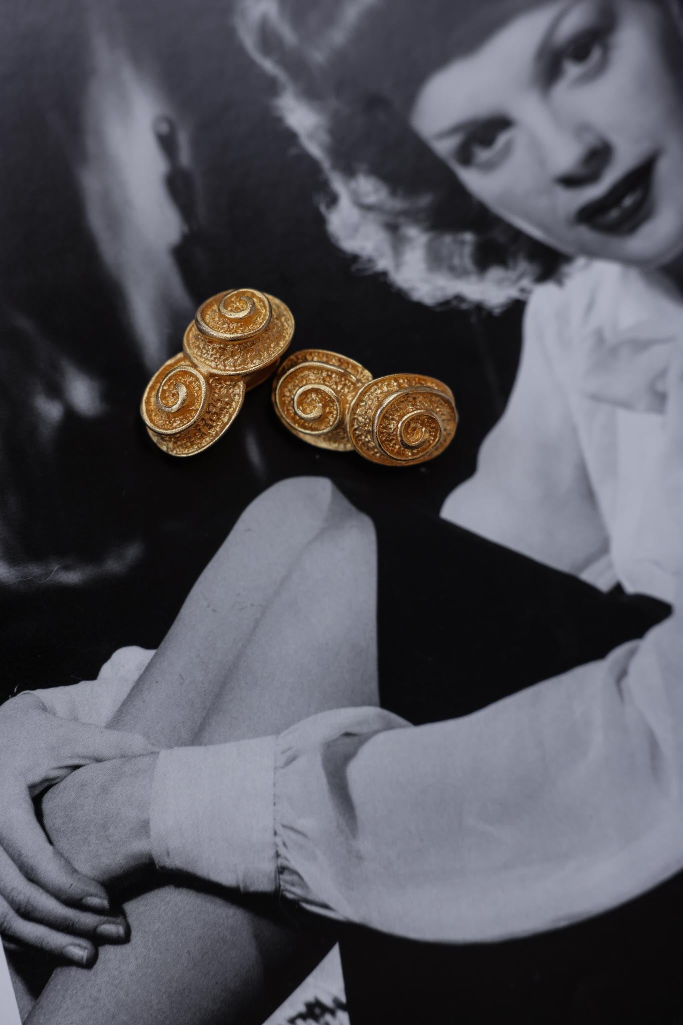 Golden Spiral Earrings|Vintage Baazaar 