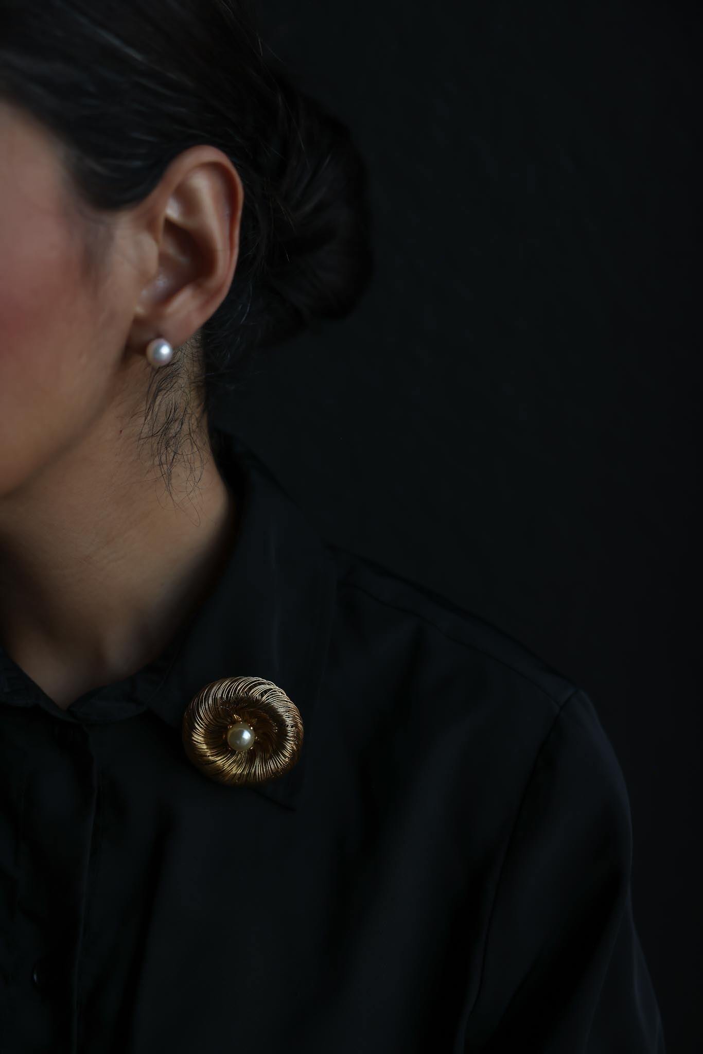 Gold-Tone Brooch with Faux Pearl Center – 1980s