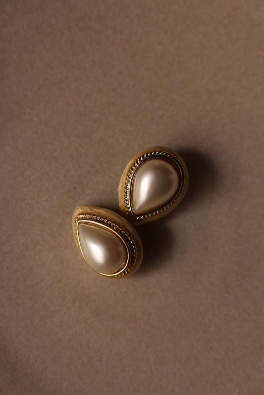 Teardrop Faux Pearl and Ivory Enamel Clip-On Earrings|Vintage Baazaar 