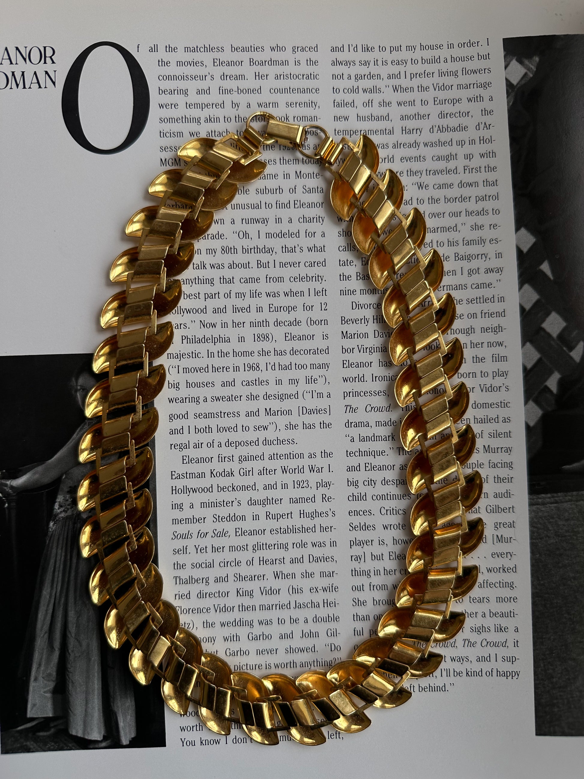 Golden Twist Collar Necklace|Vintage Baazaar 