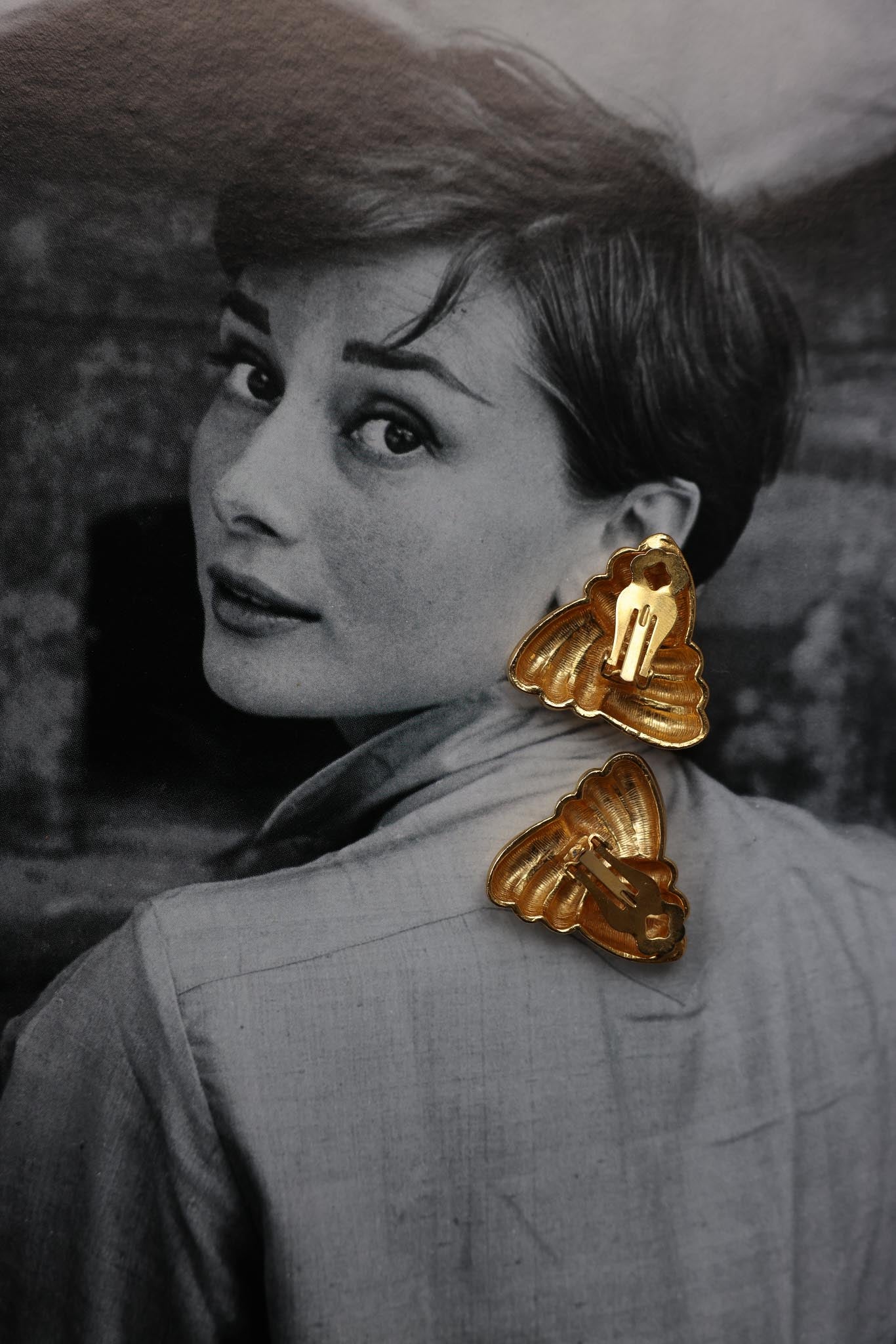 Gold-Tone Shell Earrings|Vintage Baazaar 