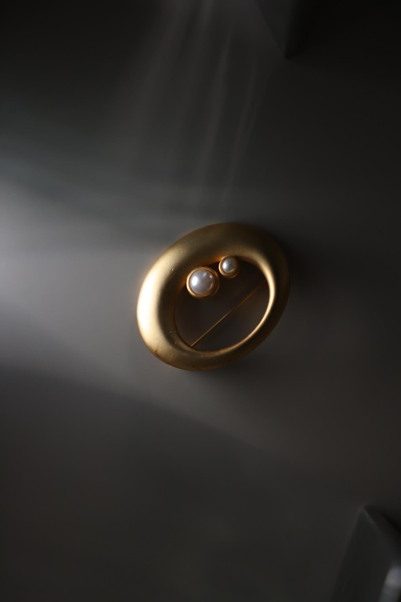 Matte Gold and Faux Pearl Brooch
