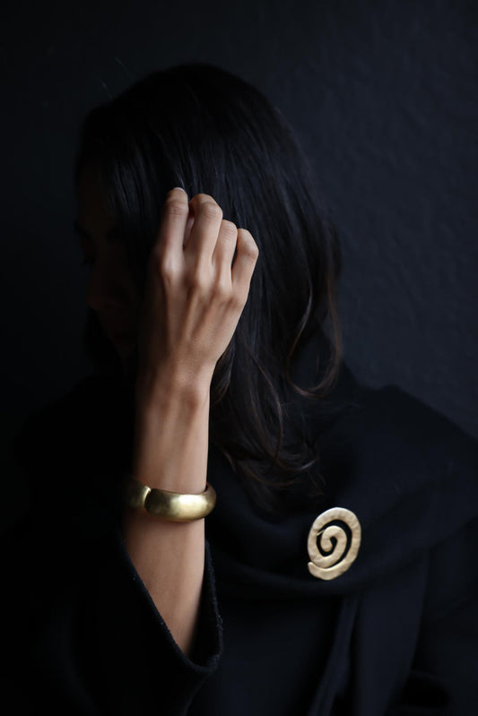 Timeless Matte Gold Vintage Bangle|Vintage Baazaar 