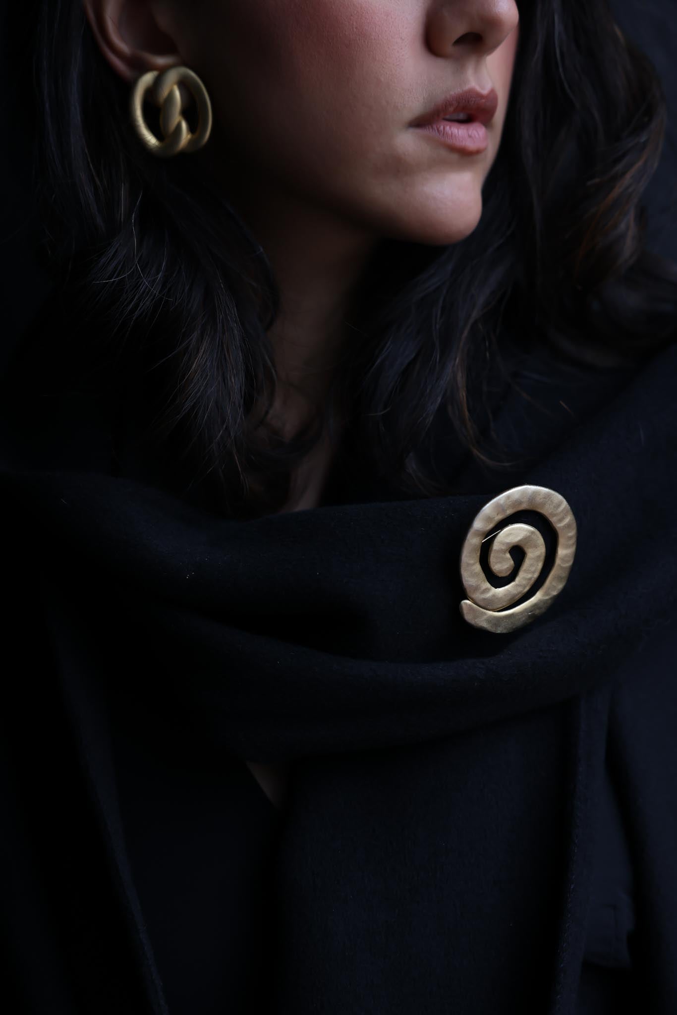 Matte Gold Link Loop Earrings|Vintage Baazaar 