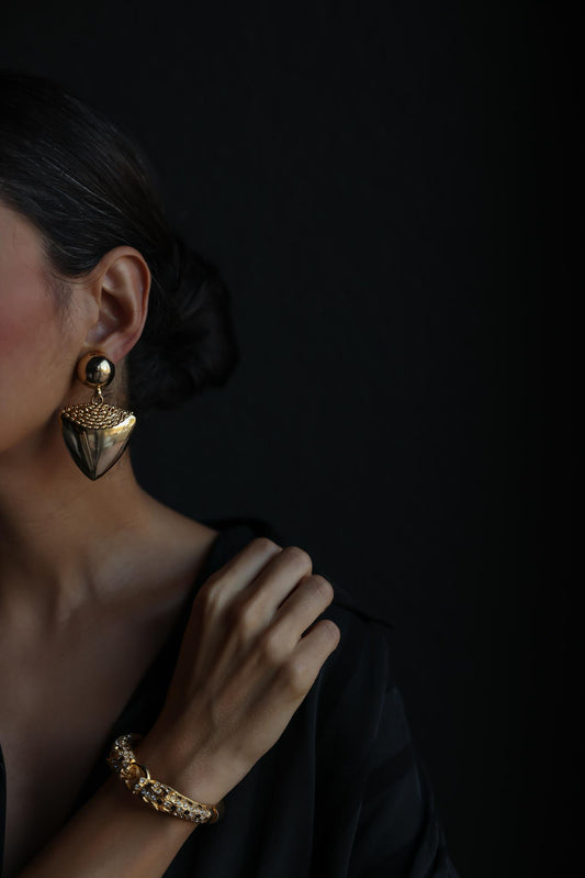 Golden Shield Earrings|Vintage Baazaar 