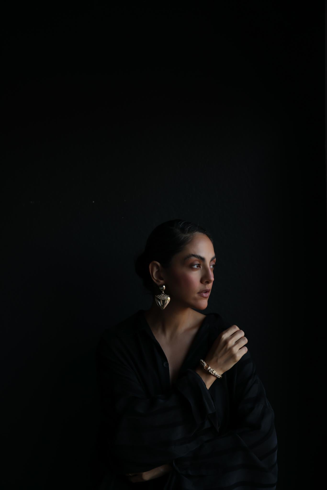 Golden Shield Earrings|Vintage Baazaar 