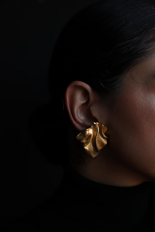 Norma Jeans Golden Drape Clip-On Earrings|Vintage Baazaar 
