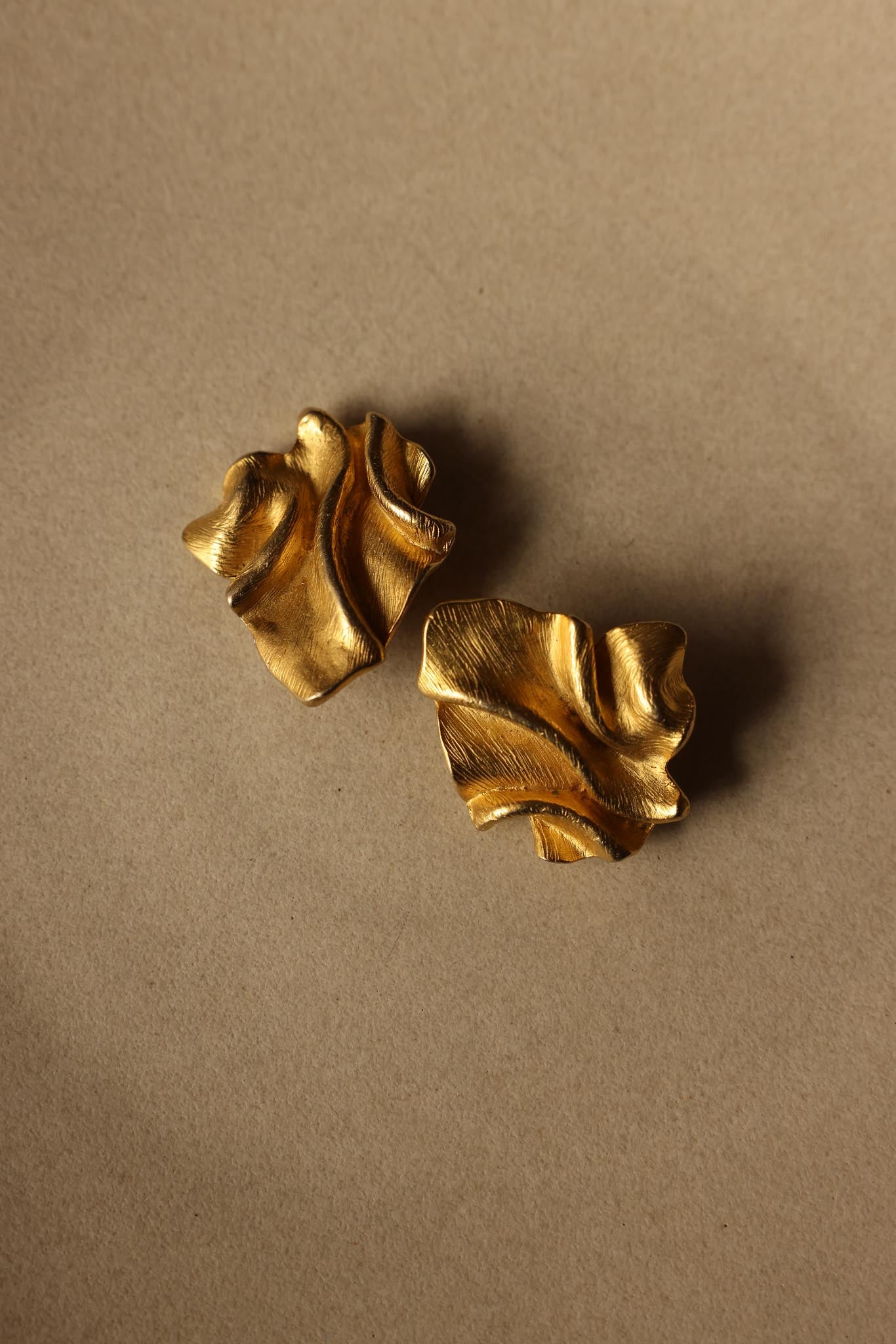 Norma Jeans Golden Drape Clip-On Earrings|Vintage Baazaar 
