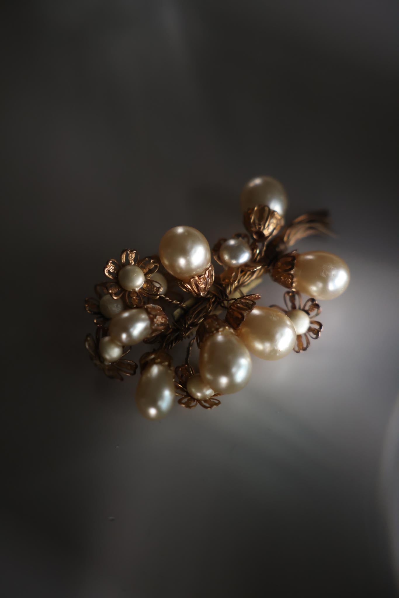 1950s Faux Pearl Flower Brooch | Gold Tone Statement Brooch