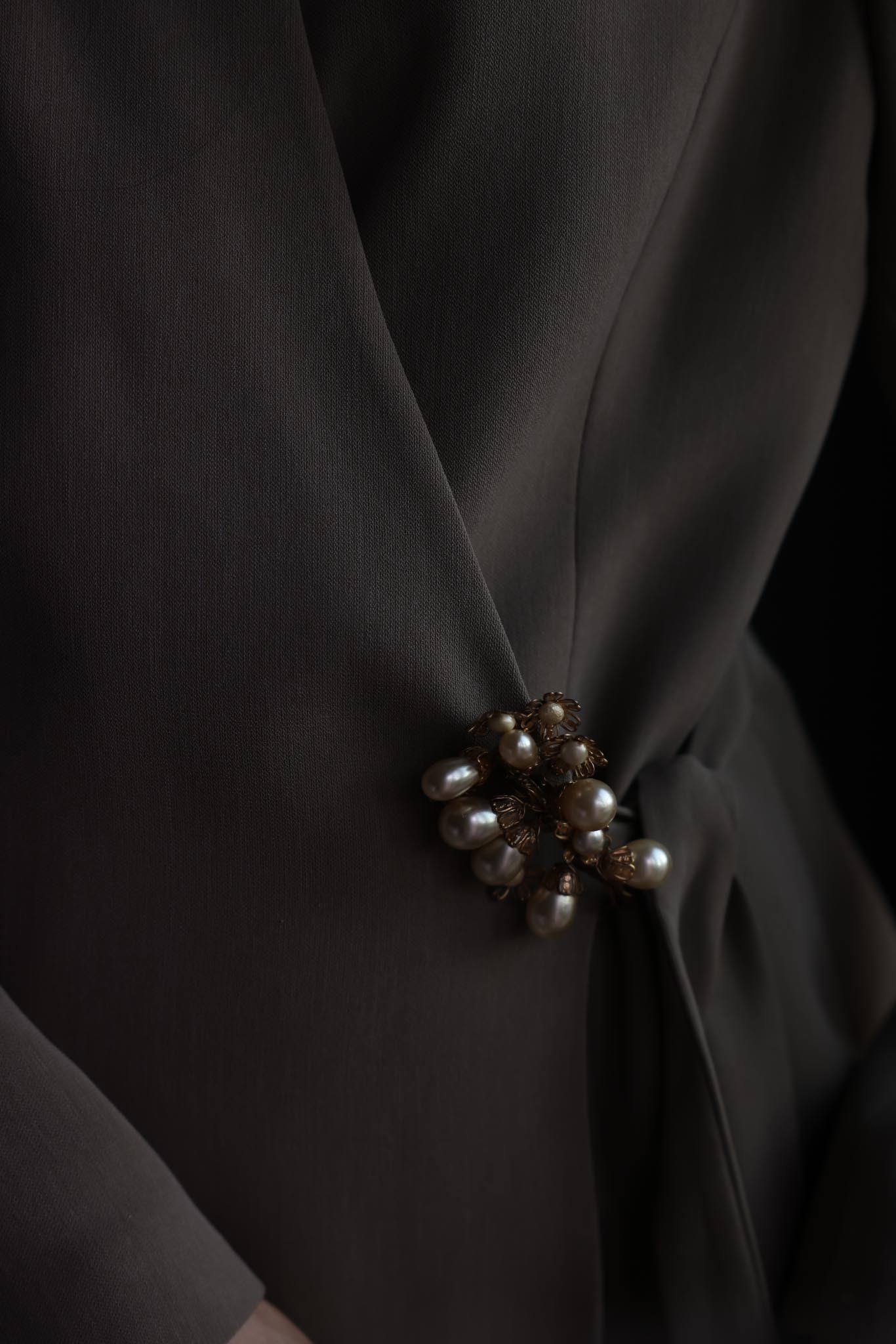 1950s Faux Pearl Flower Brooch | Gold Tone Statement Brooch