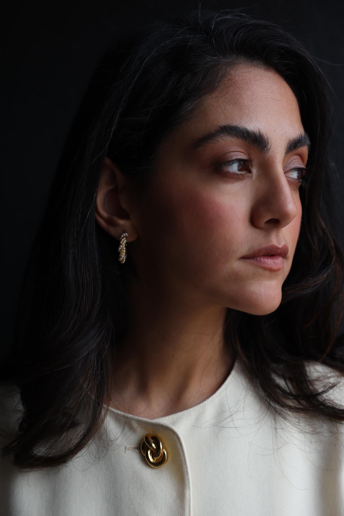 Golden Pearl Twist Hoop Earrings|Vintage Baazaar 