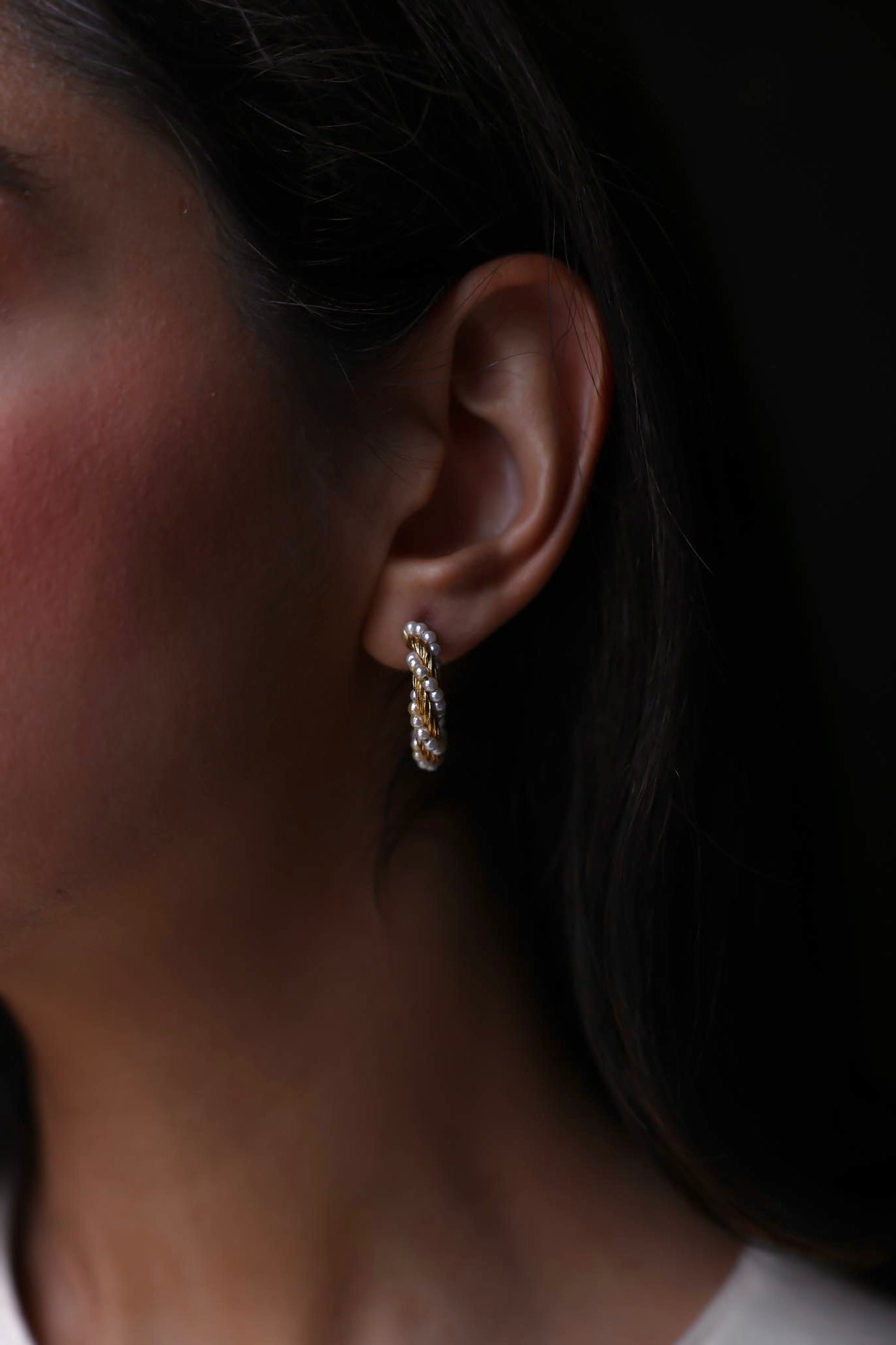 Golden Pearl Twist Hoop Earrings|Vintage Baazaar 