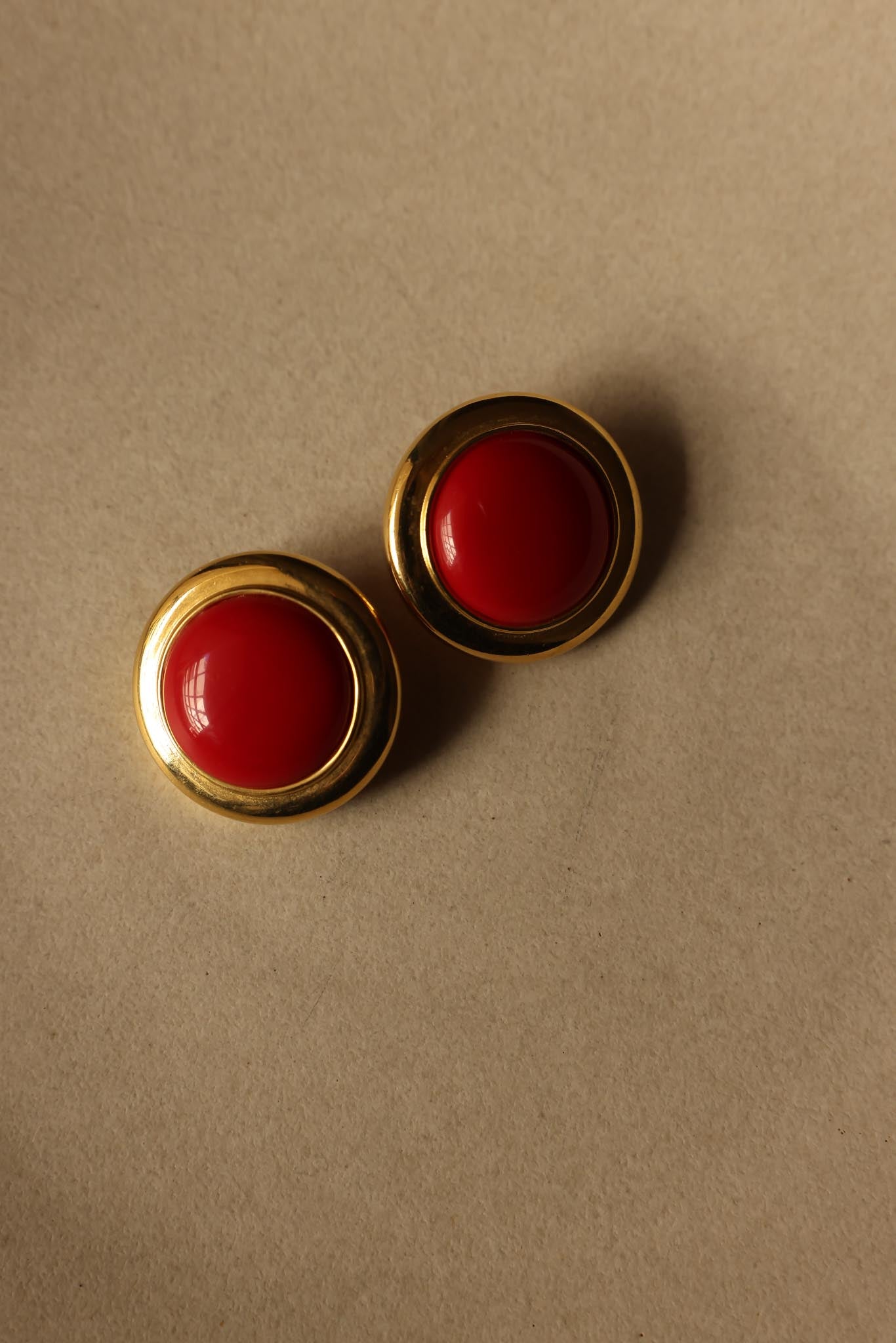 Scarlet Glow Clip-On Earrings|Vintage Baazaar 