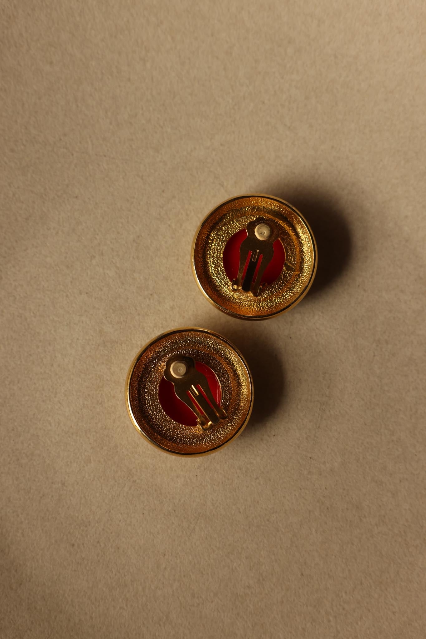 Scarlet Glow Clip-On Earrings|Vintage Baazaar 