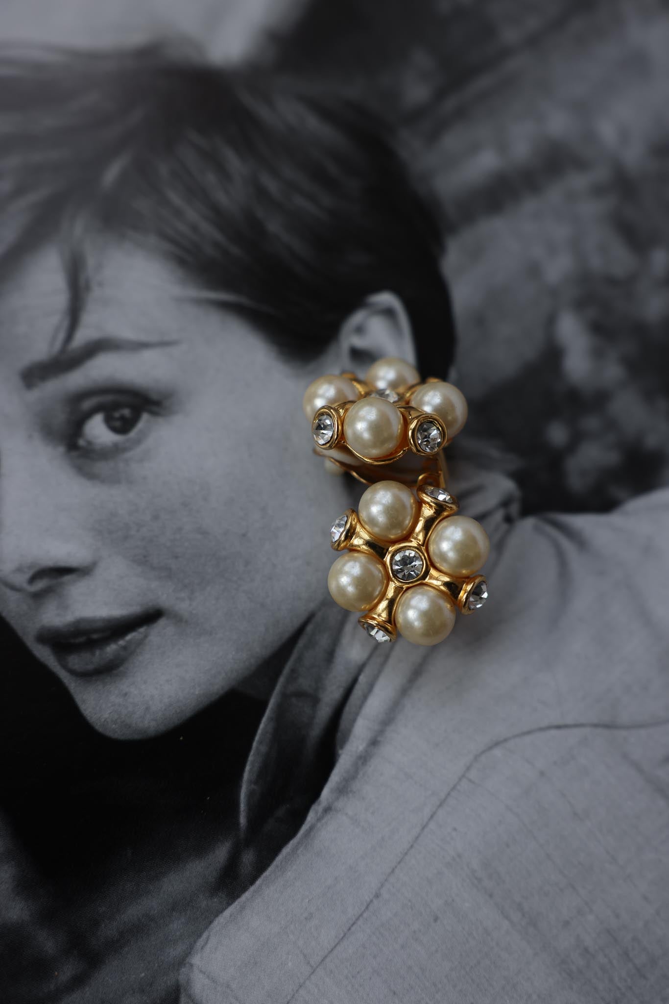 Golden Pearl Bloom Earrings|Vintage Baazaar 