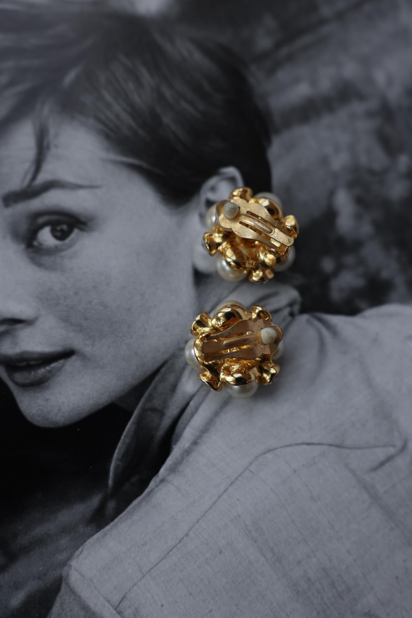 Golden Pearl Bloom Earrings|Vintage Baazaar 