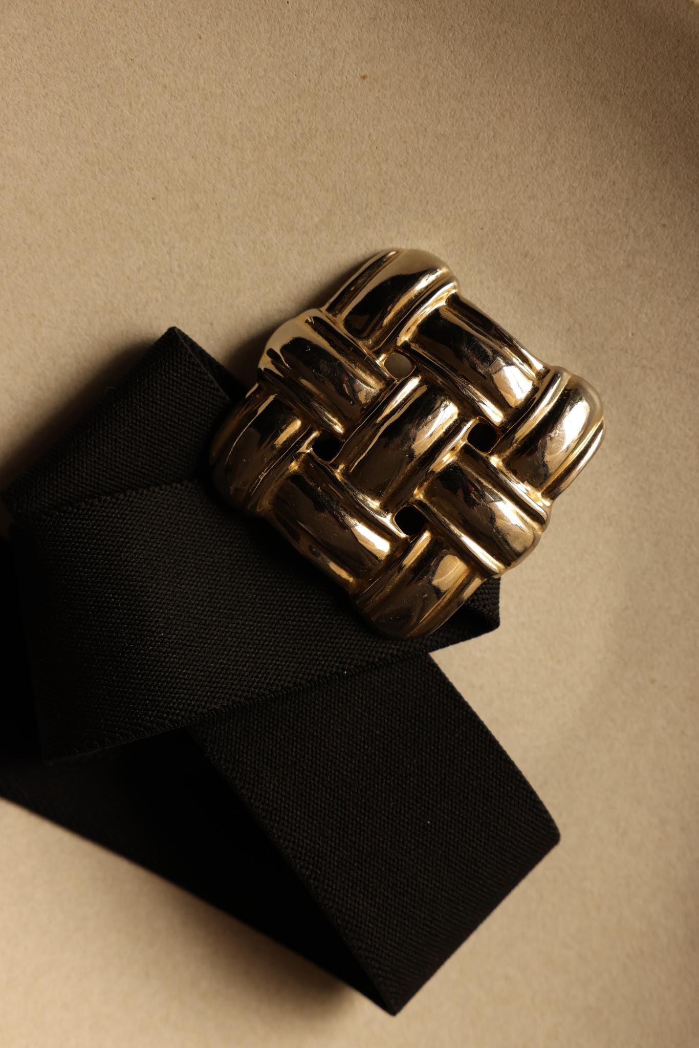 Woven Gold Buckle Stretch Belt|Vintage Baazaar 
