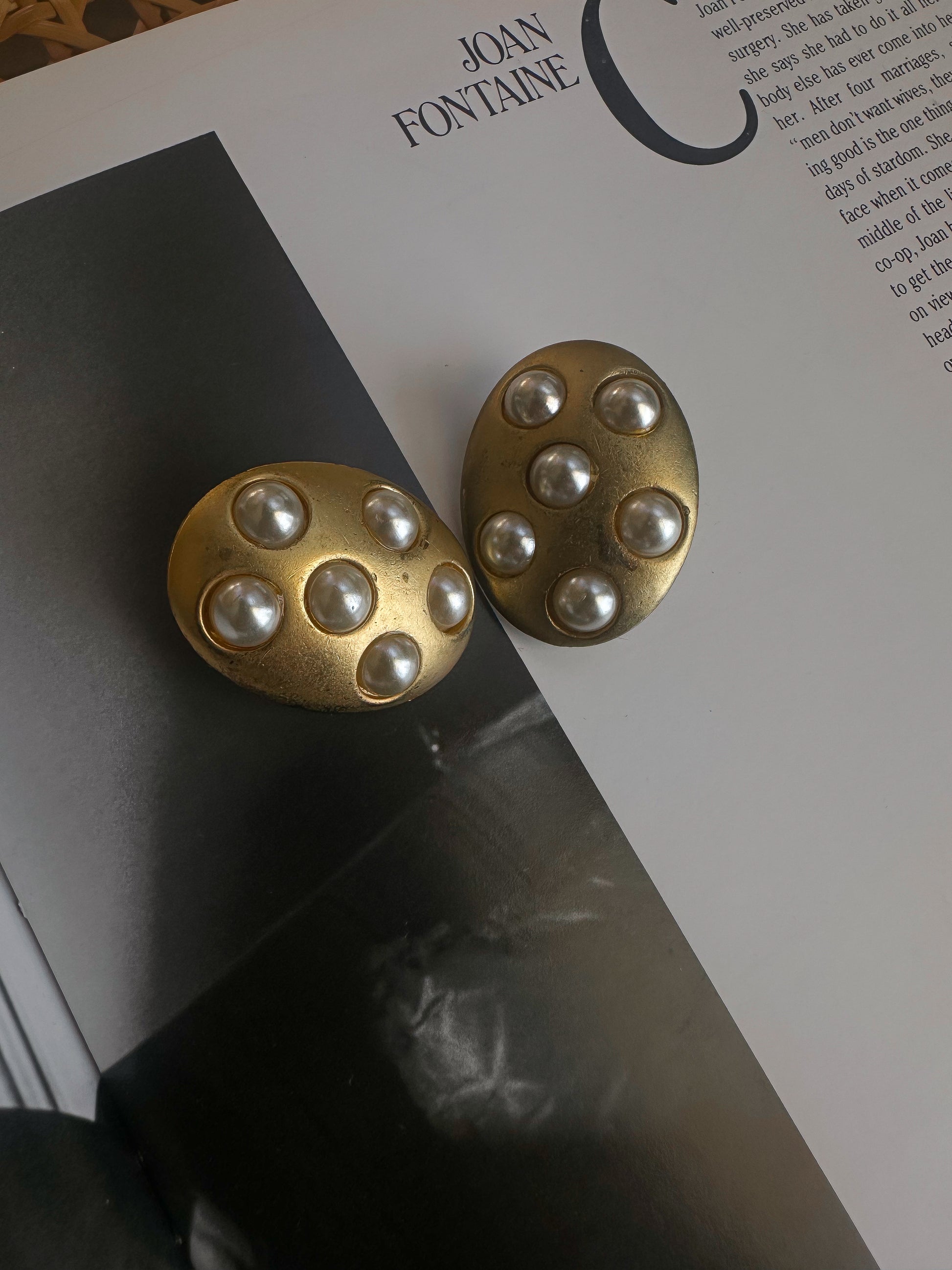 Gilded Dome Pearl Earrings|Vintage Baazaar 