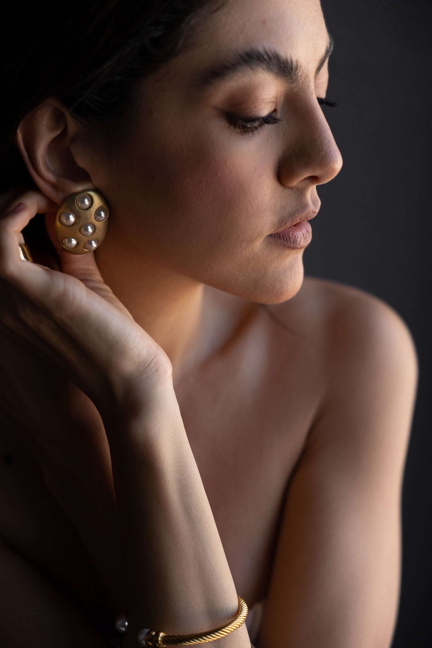 Gilded Dome Pearl Earrings|Vintage Baazaar 