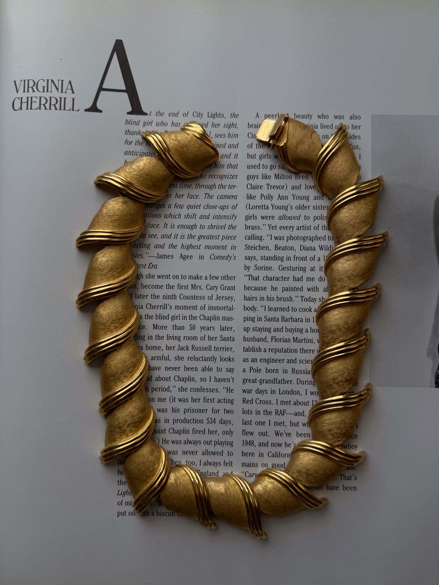 Heavy Brushed Gold Tone Link Necklace|Vintage Baazaar 