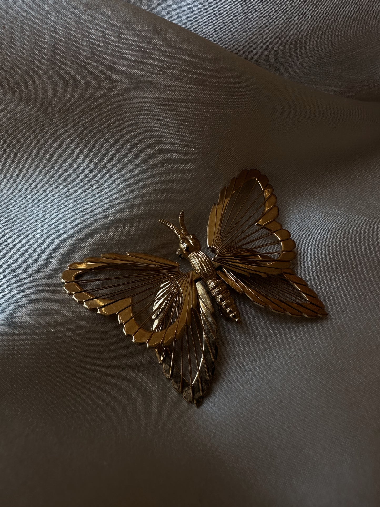 Monet Butterfly Brooch|Vintage Baazaar 