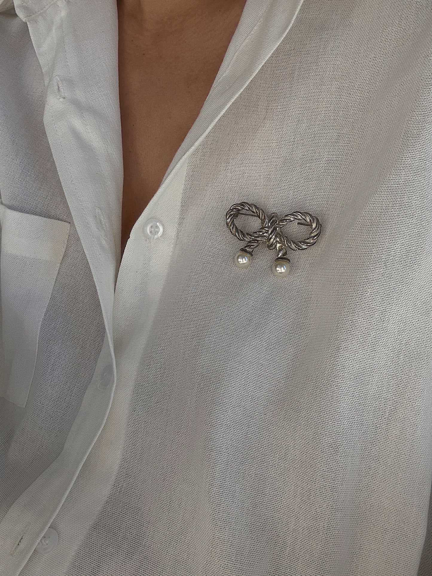 Silver Rope Bow Faux Pearl Brooch